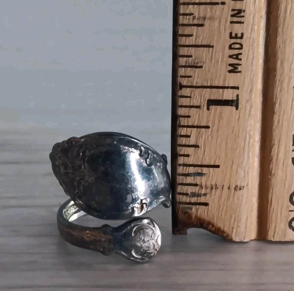 Vintage *Damaged* Rogers Silverplate Upcycled Spoon Ring Size 6