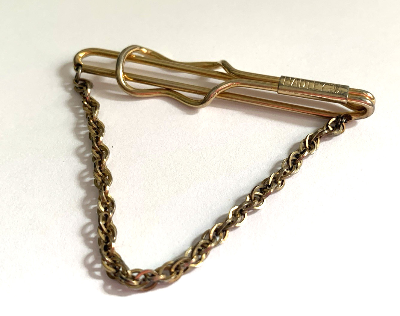 Hadley Vintage Men’s Tie Clasp Bar Clip with Chain Gold Tone USA