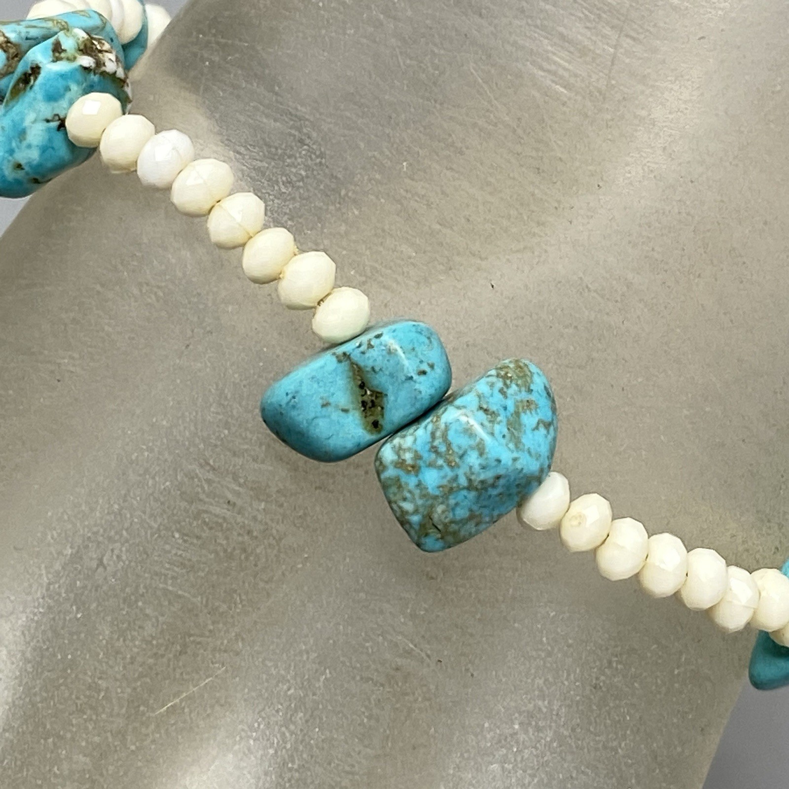 American Eagle Turquoise Stone Bracelet Blue Chip White Beads Native Western 7″
