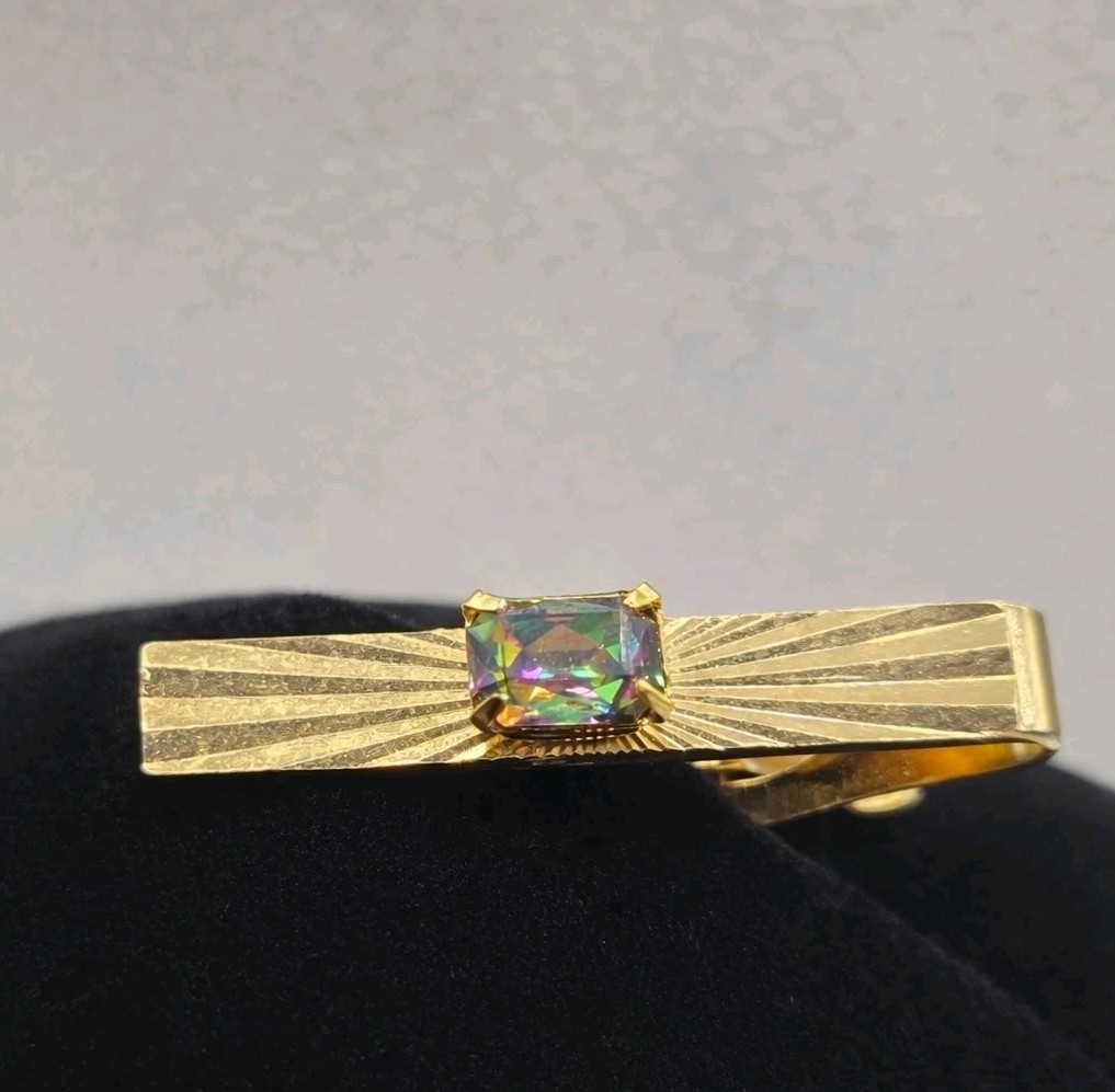 Vintage Gold-Tone Cufflinks & Tie Clip Set w Iridescent Stone Mid Century Swank