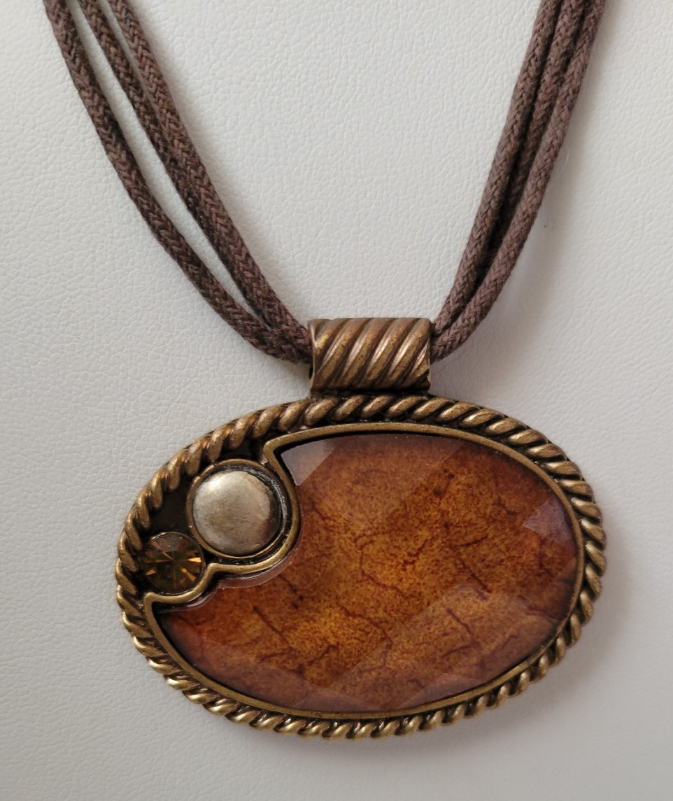 VTG Y2K 2000s Brown/Orange Cord Boho Hippie Adjustable Oval Pendant Necklace