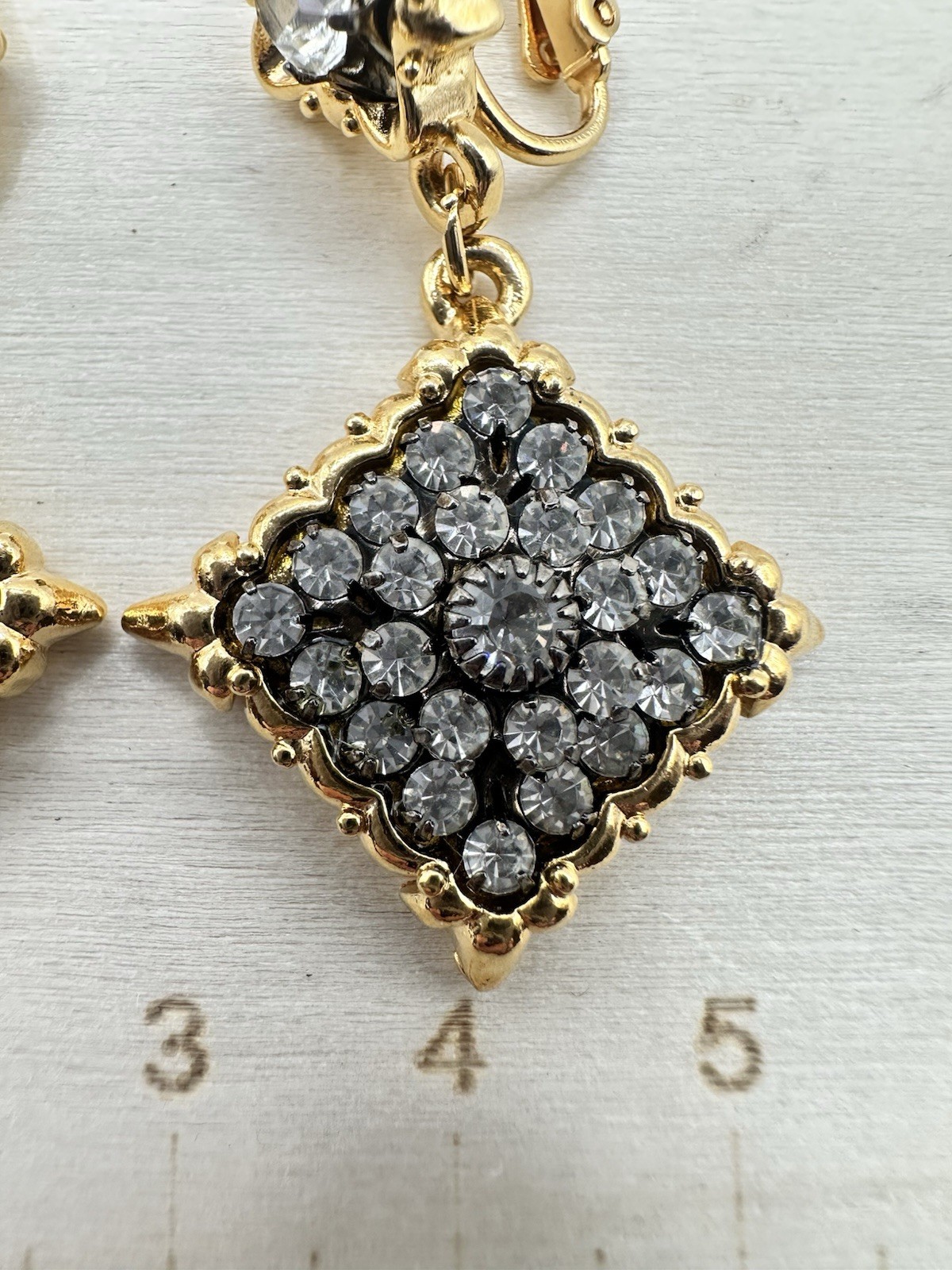 Vintage Collectible Earrings Victorian Dangle Crystals Avon Clip On Sparkle!