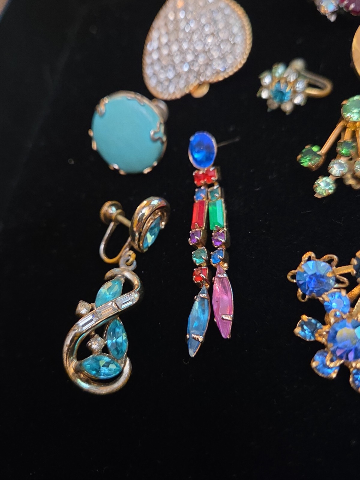 Lot Of Vintage Costume Jewelry Single Earrings Clip On Signed Arthur Pepper