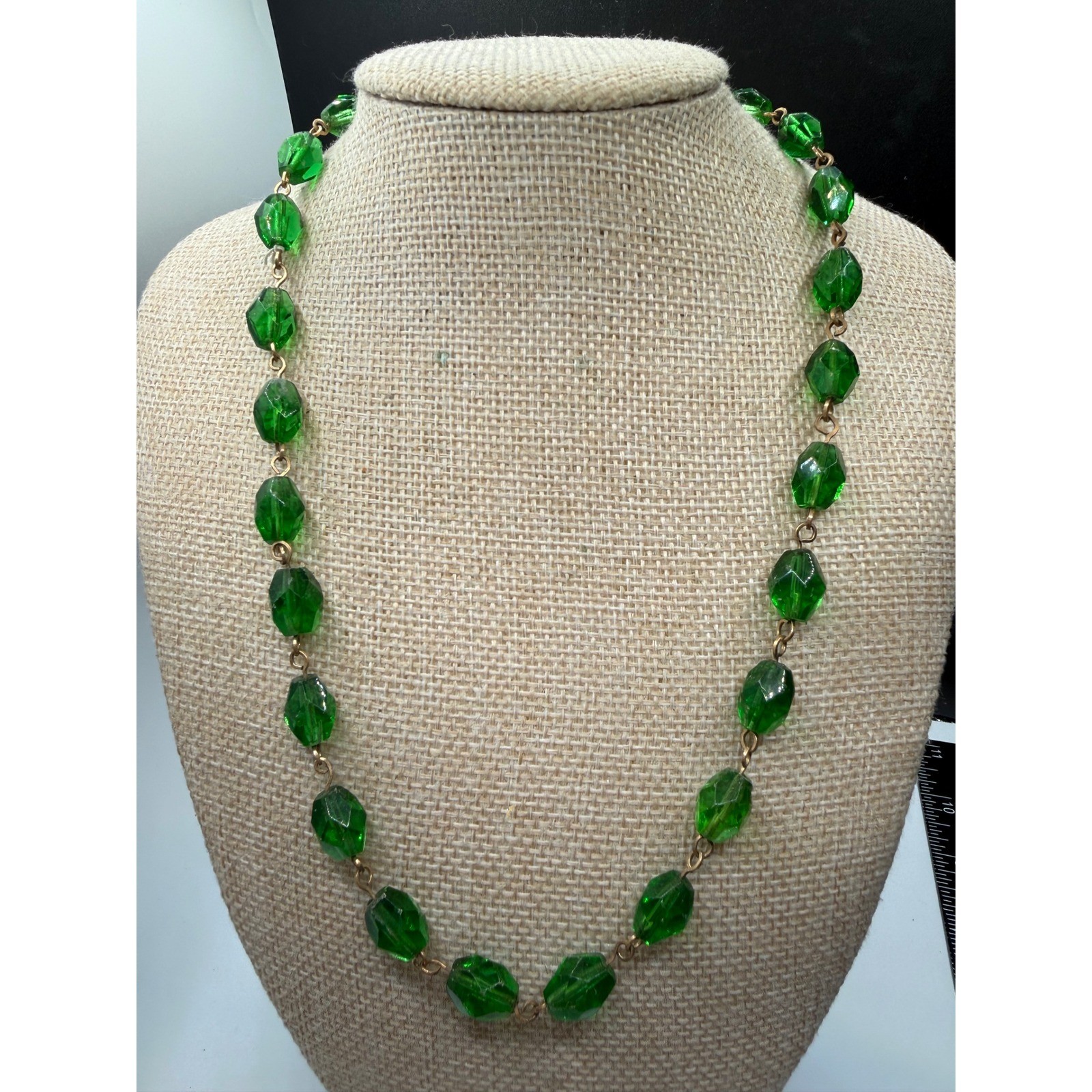 Vintage Emerald Green Faceted Glass Bead Necklace Wire Wrapped Link 22 Inch