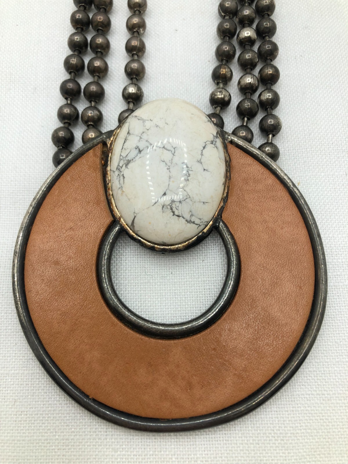 VINTAGE DAUPLAISE Pearl Shape Chain White Brown Round Pendant Necklace