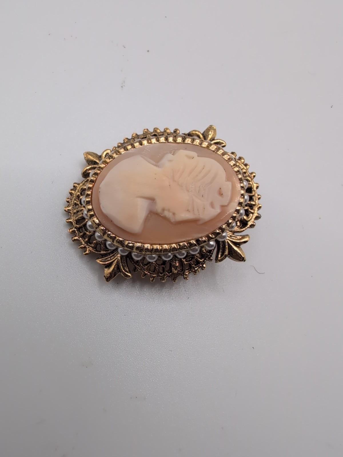 Vintage Cameo Brooch & Bracelet Lot Of 5 Different Styles & Colors