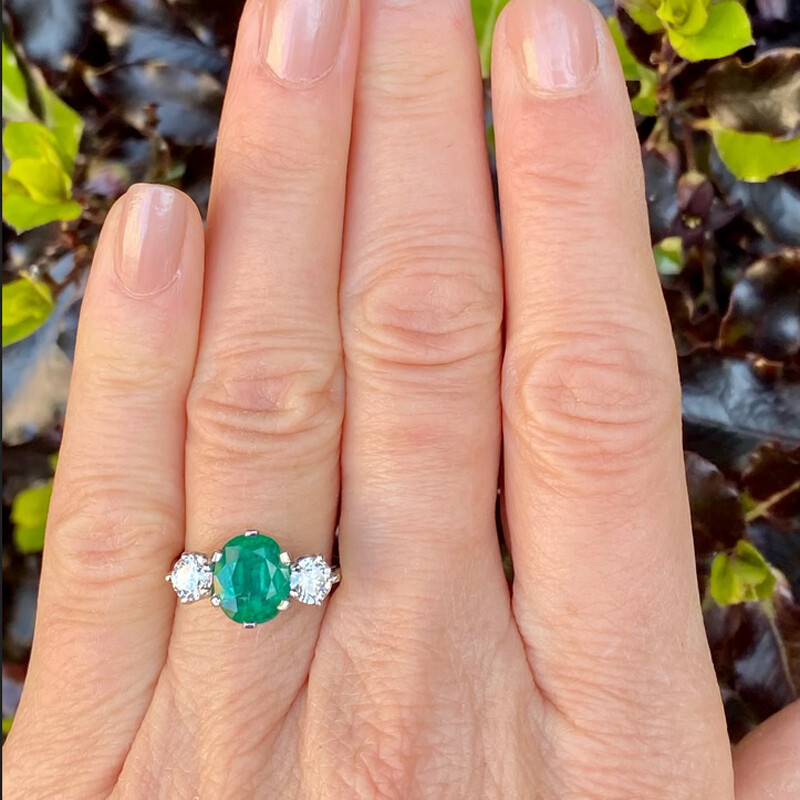 2.8Ctw Green Oval Three Stone Simulated Diamond Art Deco Wedding 925 Silver Ring