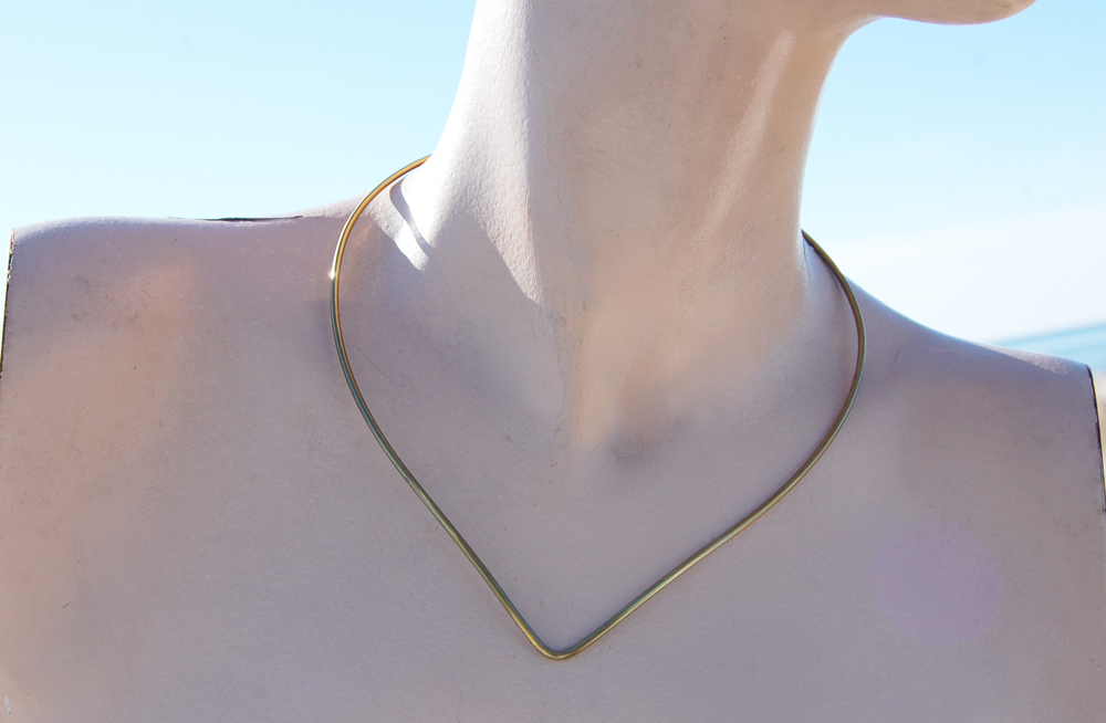 VINTAGE RAW NATURAL BRASS NECK WIRE CHOKER NECKLACE