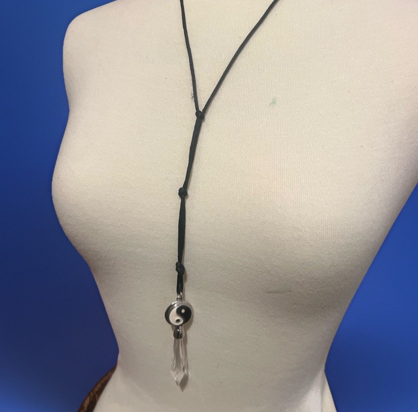 Vintage Y2K Yin Yang Crystal Pendant Necklace Retro Hippie Stoner 2000’s #32 69