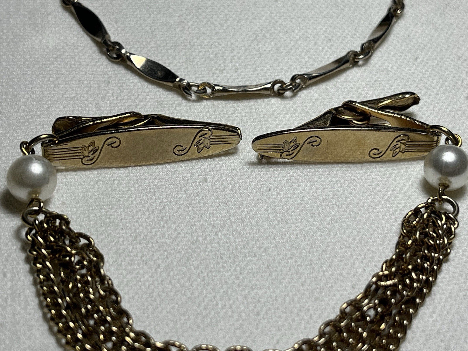 Lot of 2 Vintage Estate Gold Tone Sweater Clips Multi-Chain & Bar Link