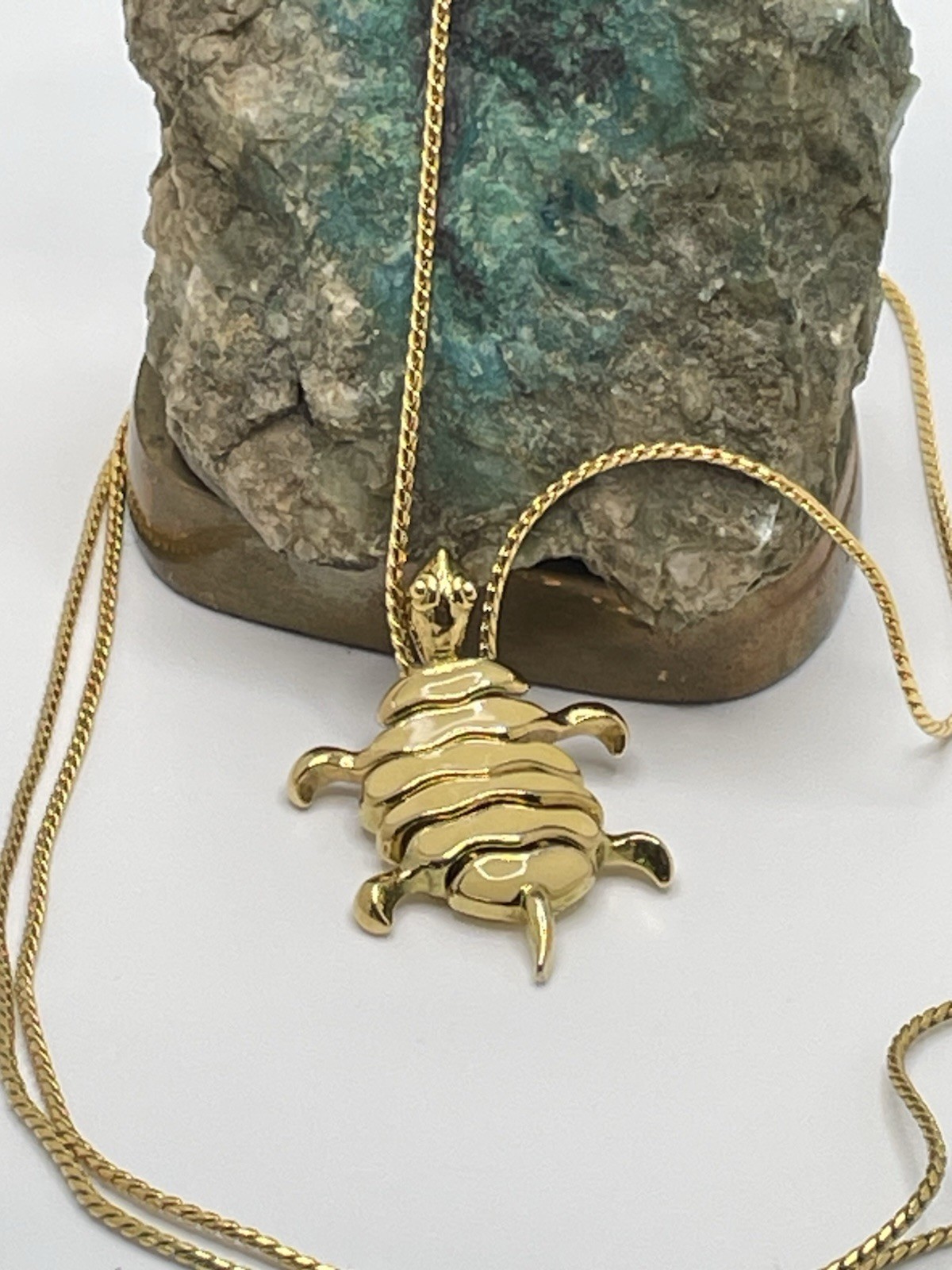Enamel Gold Tone Articulated Turtle Pendant Necklace Estate Vintage Jointed