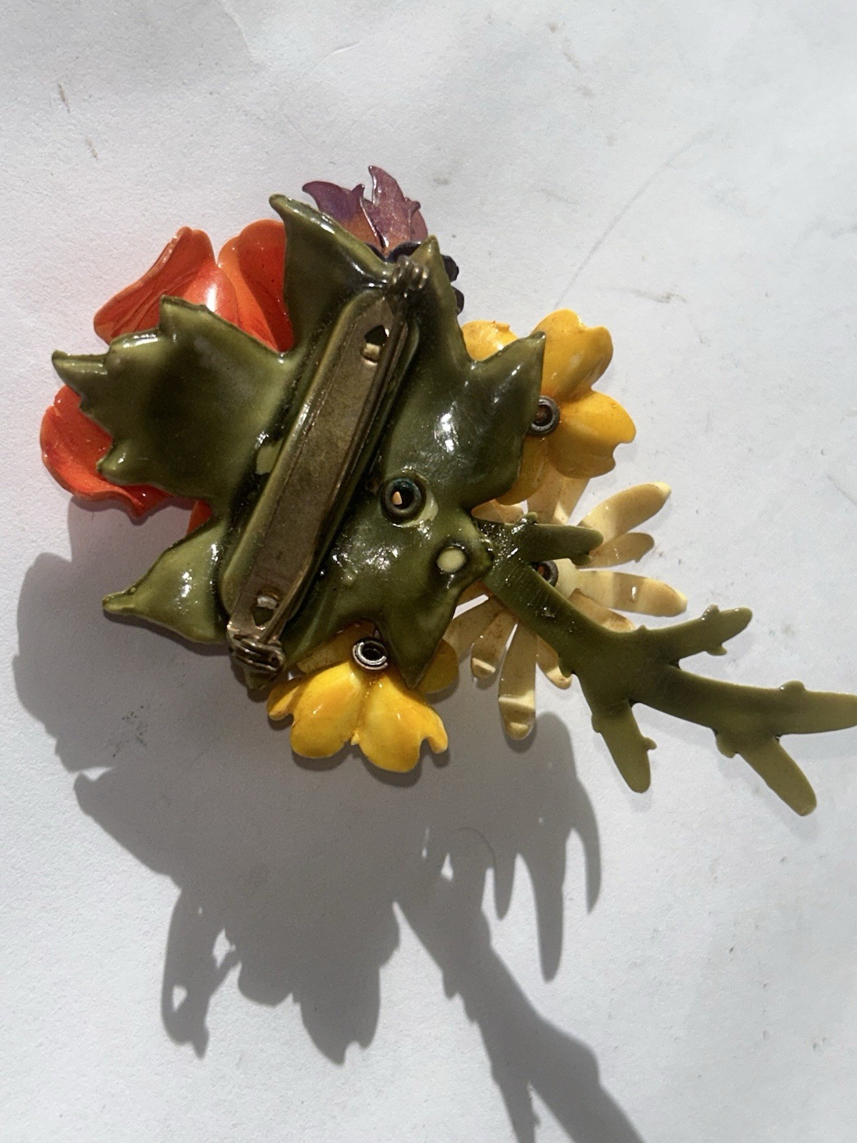 VINTAGE FLOWER FLORAL Bouquet CELLULOID BROOCH