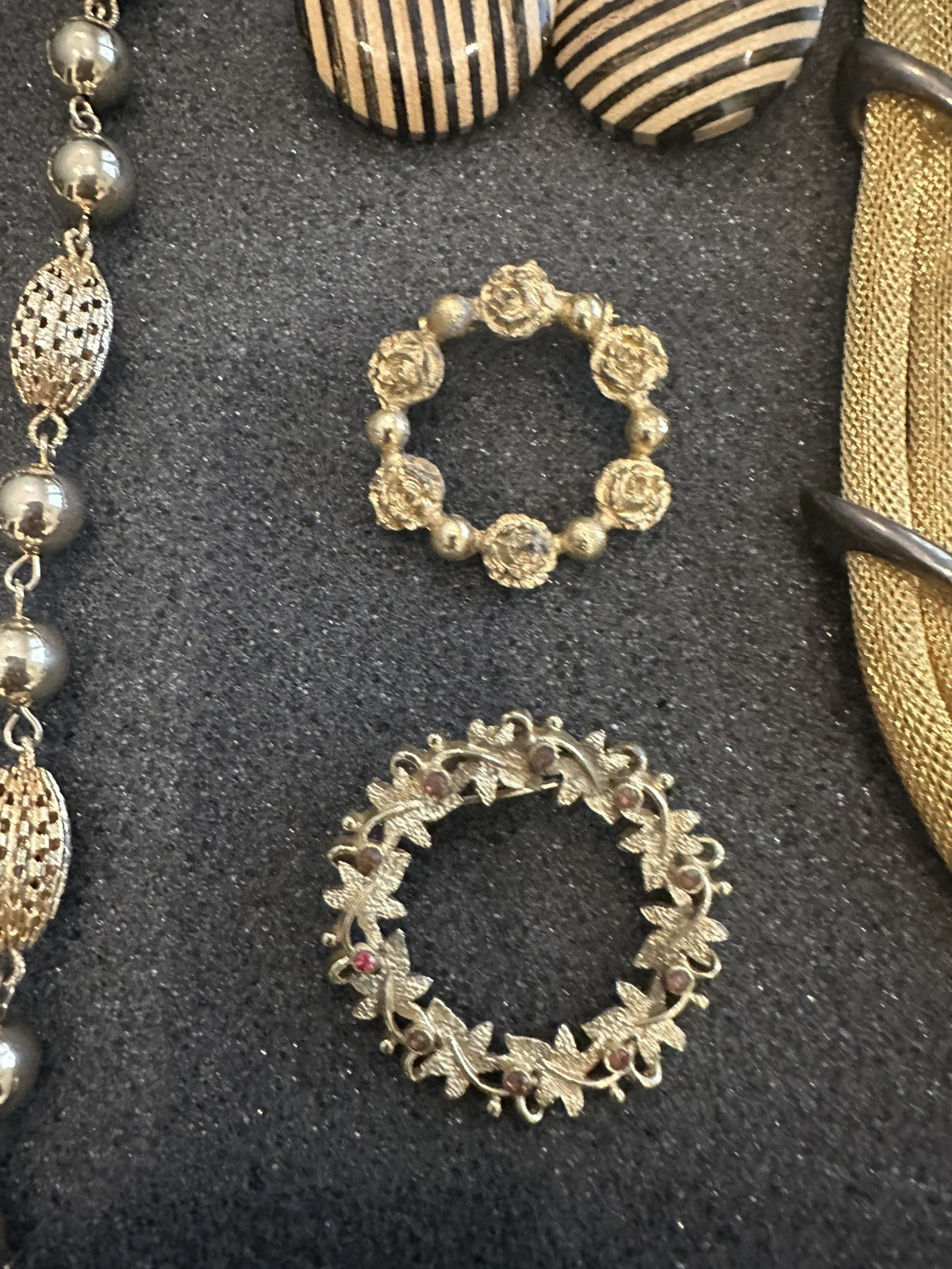 Vintage Estate Costume Jewelry Lot! Brooches and more!