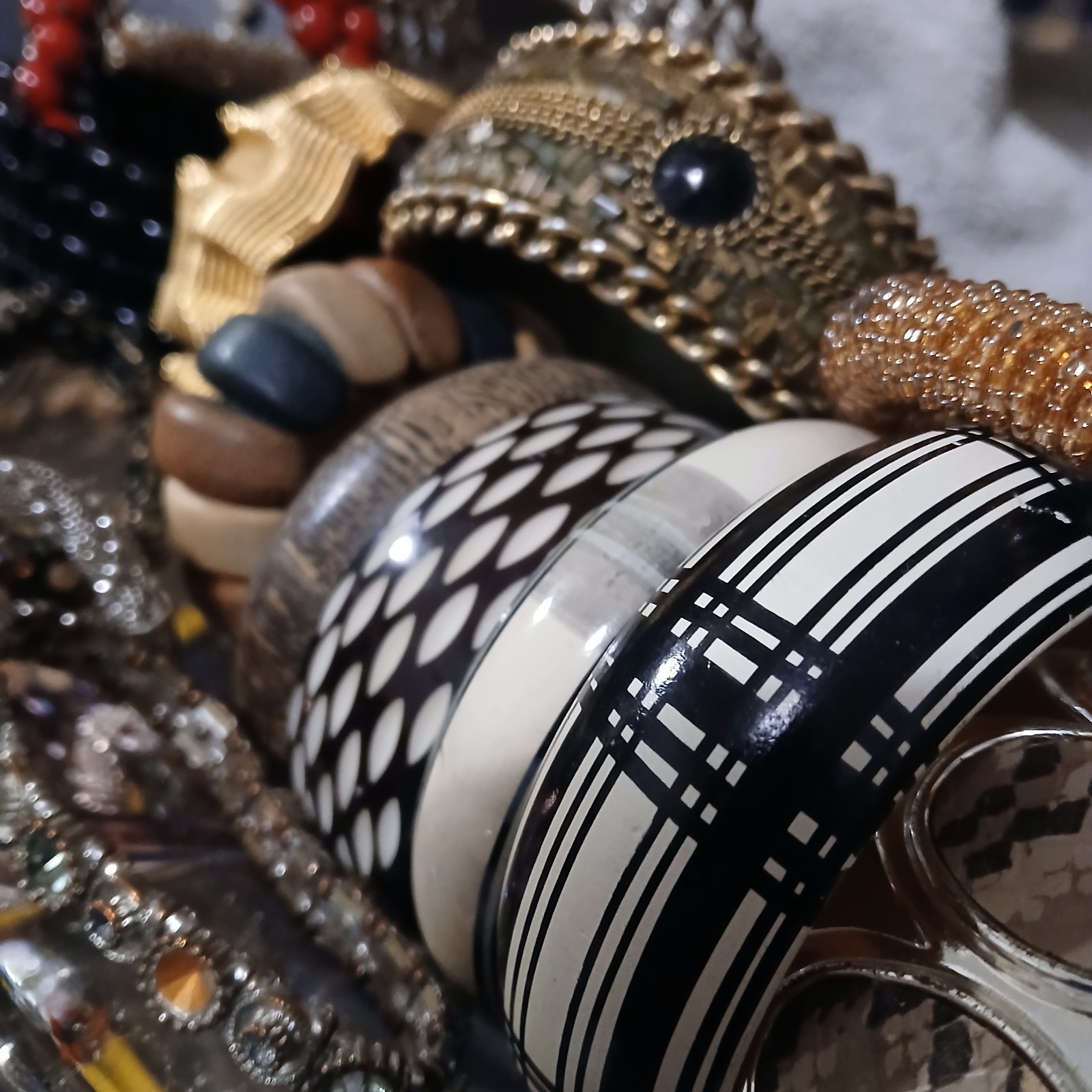Vintage Costume Jewelry Lot 60s 70s 80s Over 85 Pieces