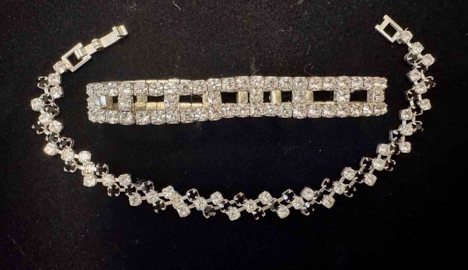 👀 Wow! 1930s–1950s Rhinestone Bracelet Pair Clear Stretch & 7” Black/Clear Link