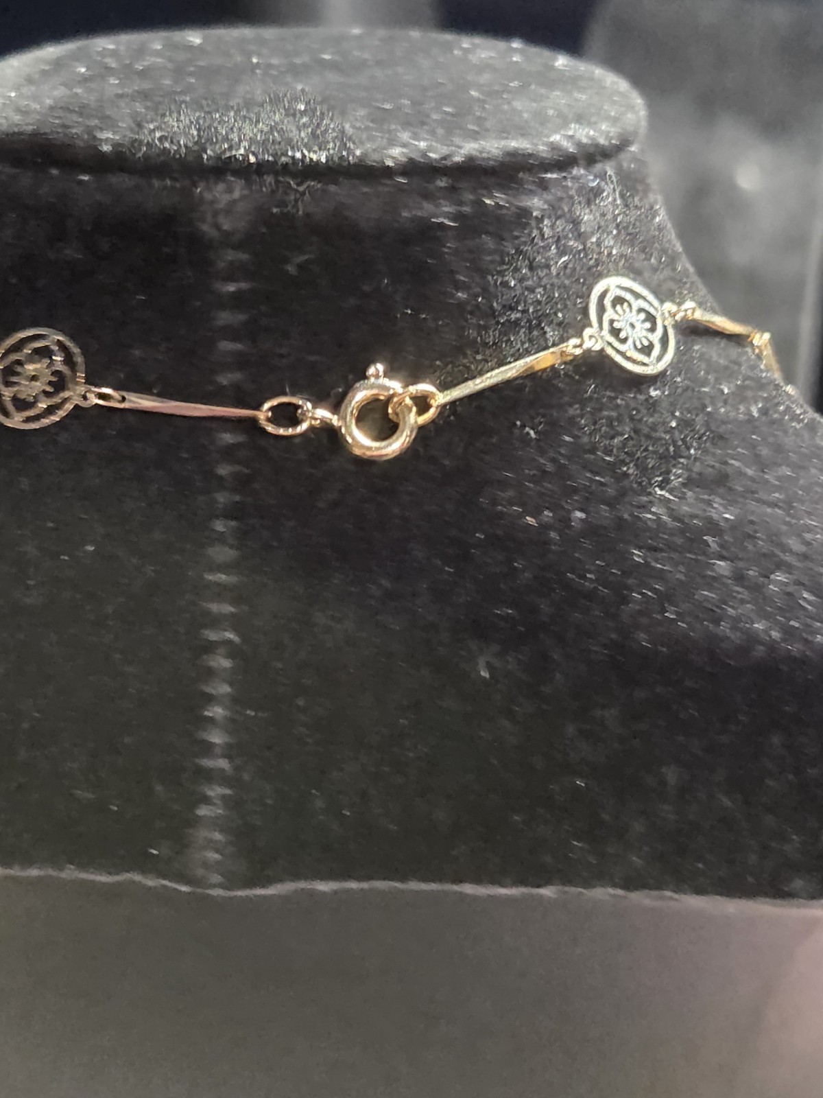 Gold Tone Floral Station Necklace 26″ Twisted Bar Link Delicate Openwork