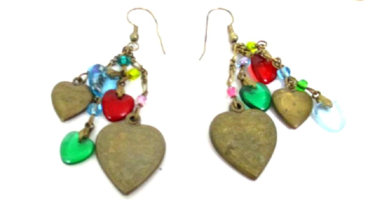 VINTAGE GLASS WORKS STUDIO BRASS & GLASS HEART CHARM NECKLACE & EARRINGS SET