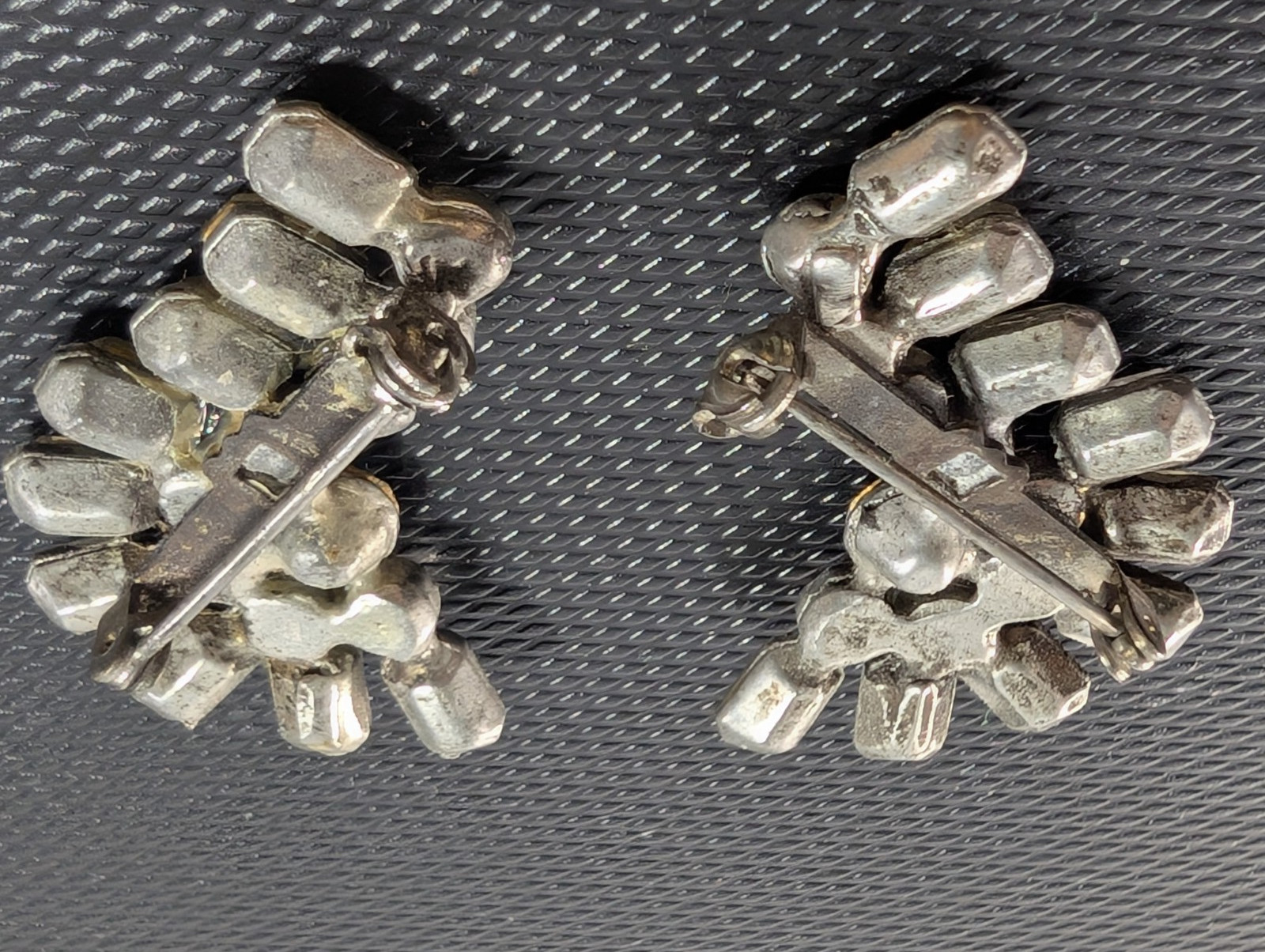 Set of 2 -Rhinestones Brooch Jewelry Vintage 1.5″ Silvertone & Glass