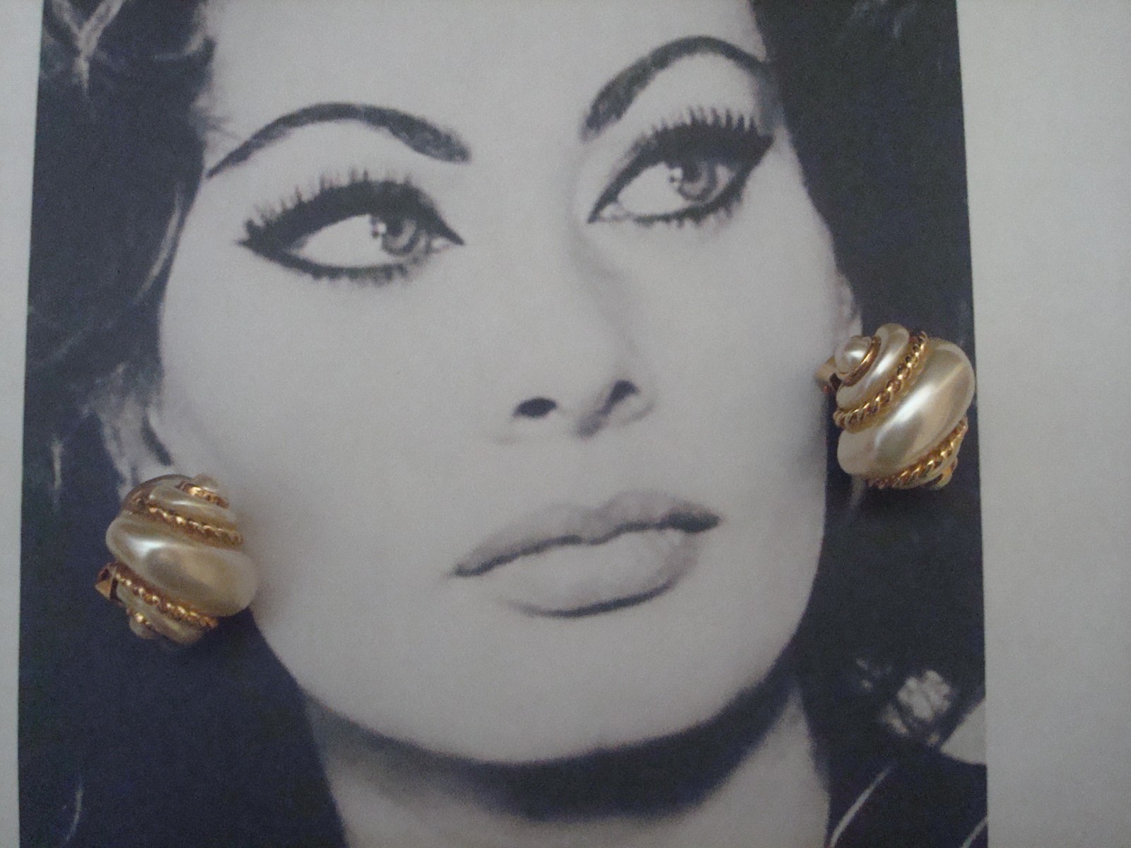 VTG.SIGNED”REPLICA”Made in ITALY NAUTILUS,SHELL,SNAIL F/PEARL EARRINGS GOLD/Plt.