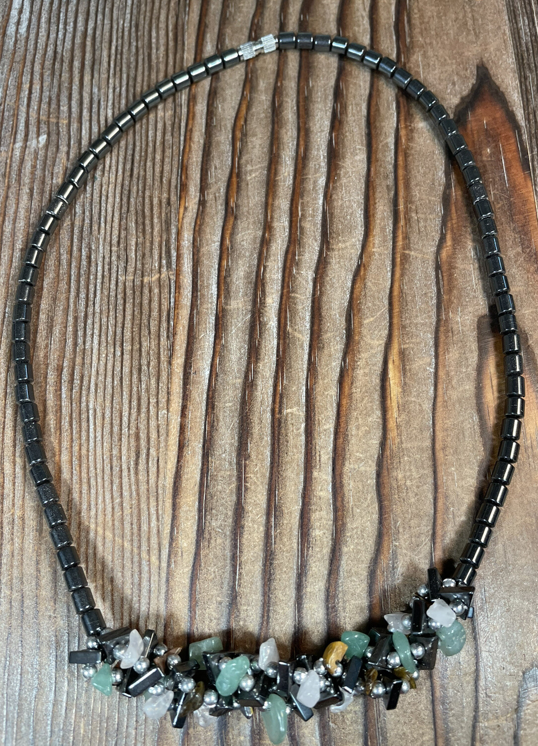 Hematite & gemstone cluster beaded necklace multicolor 17.5 in silver tone