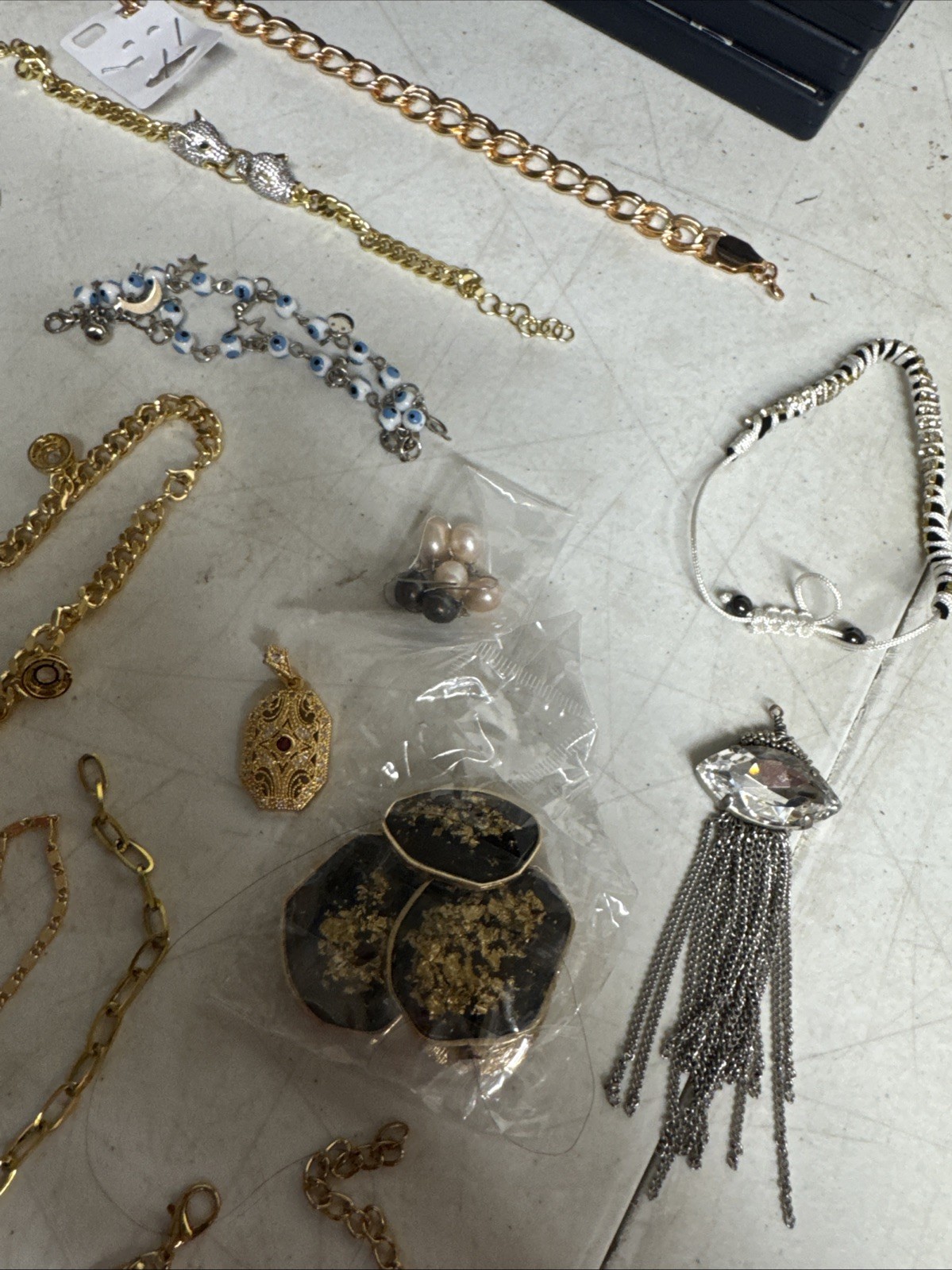 Lot Of Mix Vintage JEWERLY #5