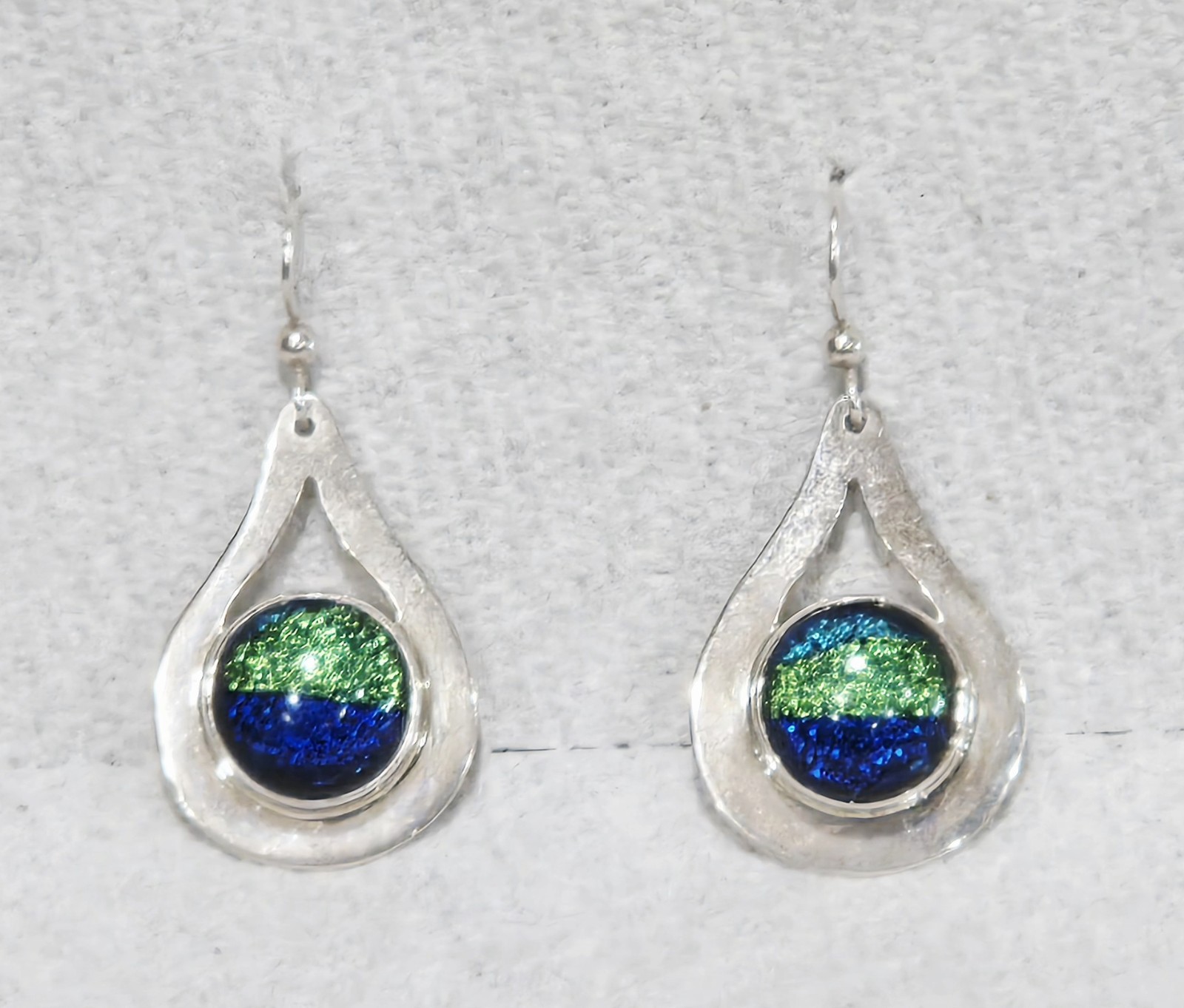 1980s DOMINIQUE DINOUART DDD Sterling Silver Dichronic Glass Teardrop Earrings