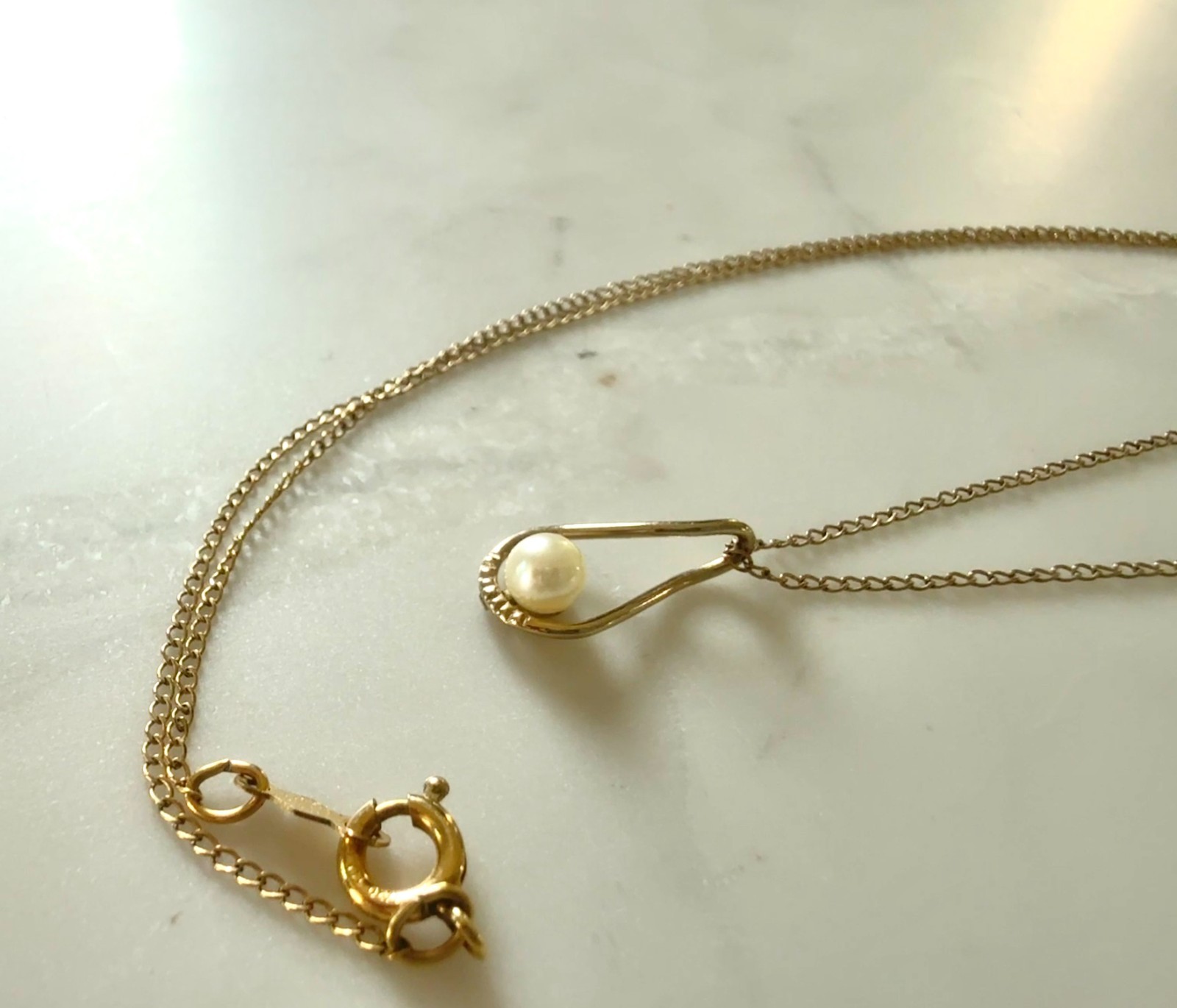 Vintage D.E.C. 1/20 14K GF Pearl Pendant Necklace 17” Gold Filled Teardrop