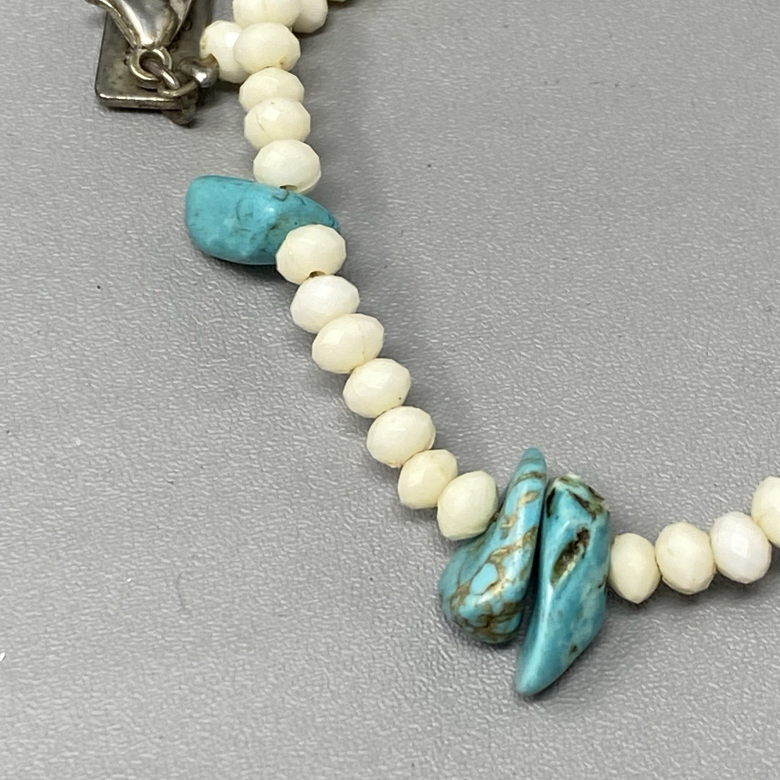 American Eagle Turquoise Stone Bracelet Blue Chip White Beads Native Western 7″