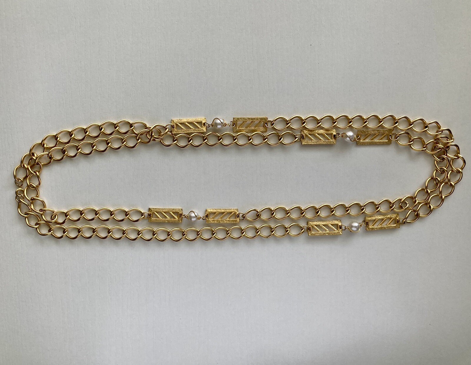 Vintage Gold Tone Bar Faux Pearl Station Oval Link Chain 52 inch Necklace 89.13g