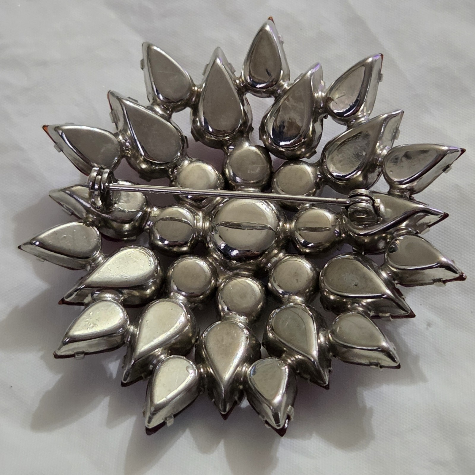 Vintage Juliana D&E Large Red Iridescent AB Rhinestones Brooch Pin 3″