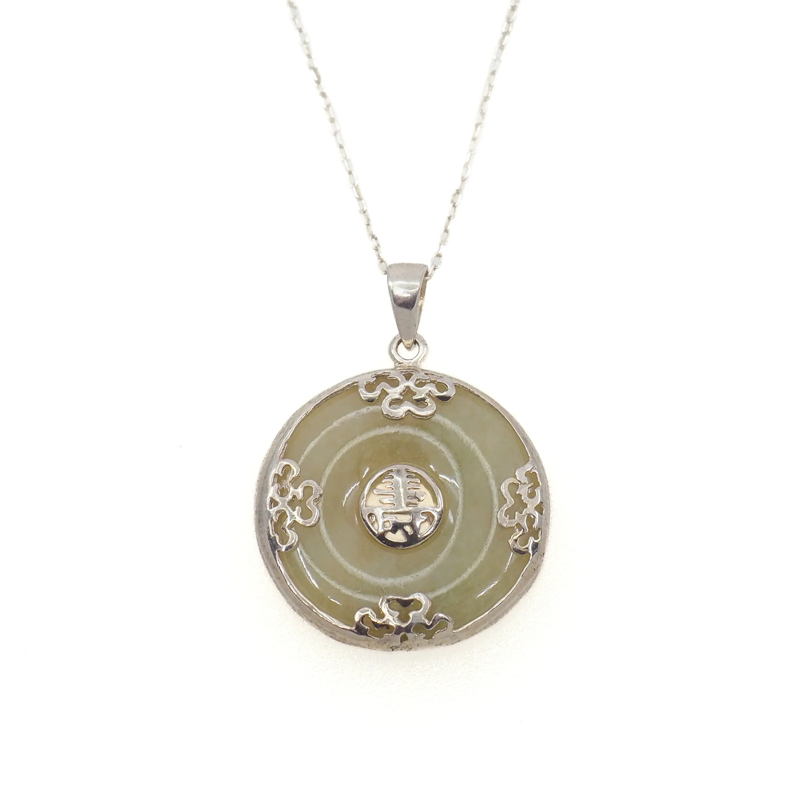 Vintage 1990s Green Jade and Sterling Silver Blessings Circle 22″ Necklace
