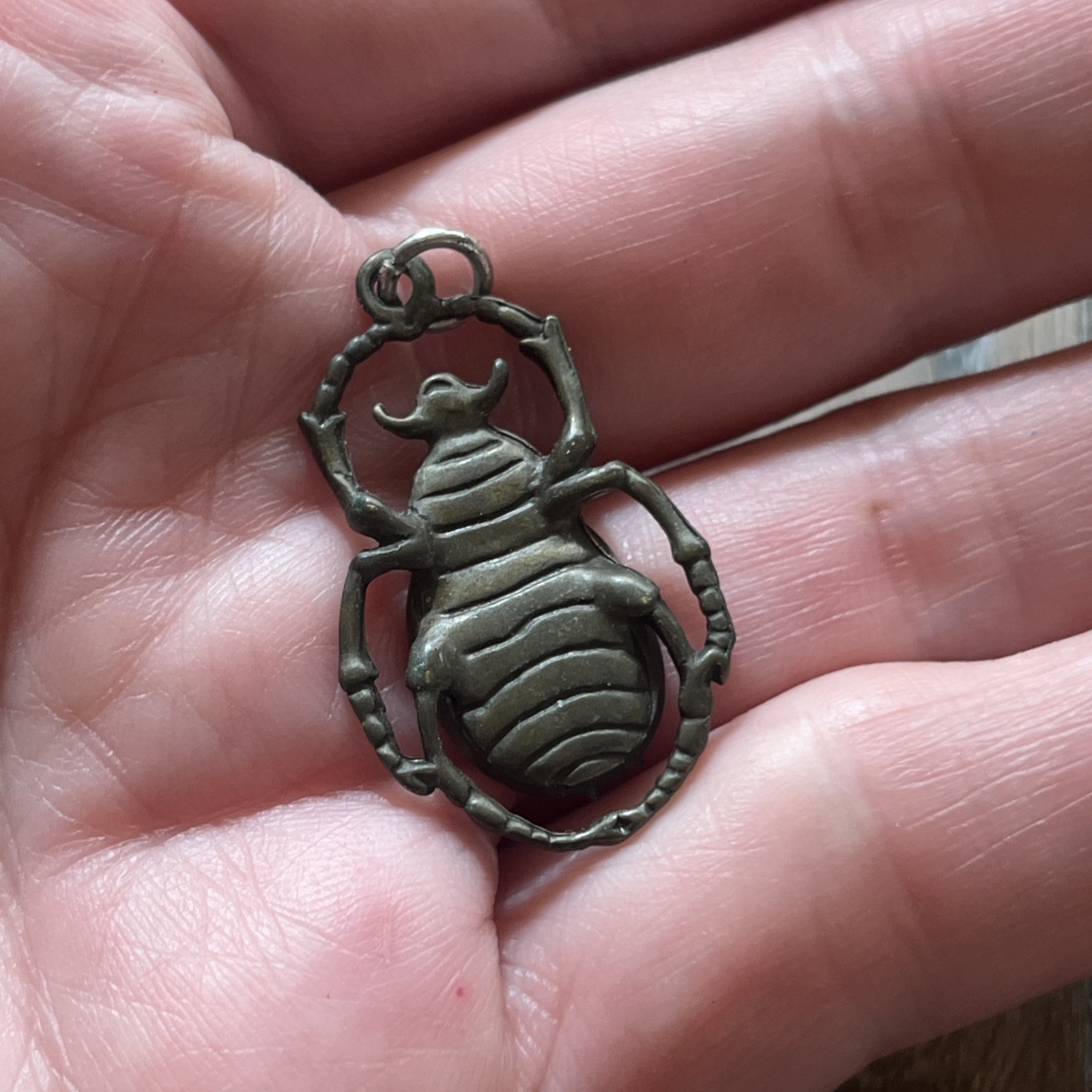 Vtg Spider Beetle Bug Pendant Pendant Charm Abalone Egyptian Scarab Gothic 1.5″