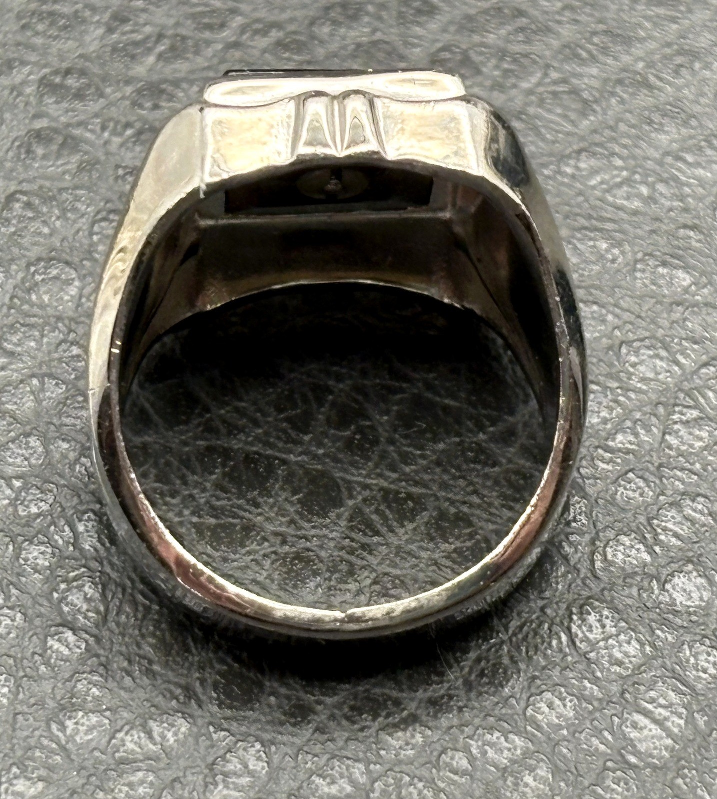 Vintage Vargas 18K HGE White Gold Plated Black Onyx Rhinestone Ring Size 8