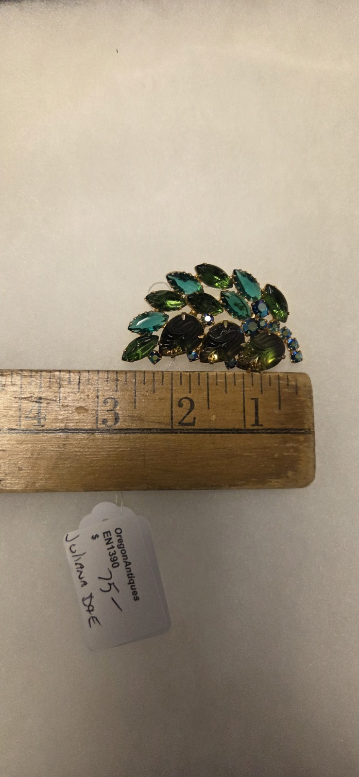 Juliana DeLizza & Elster brooch green and blue rhinestones Vintage