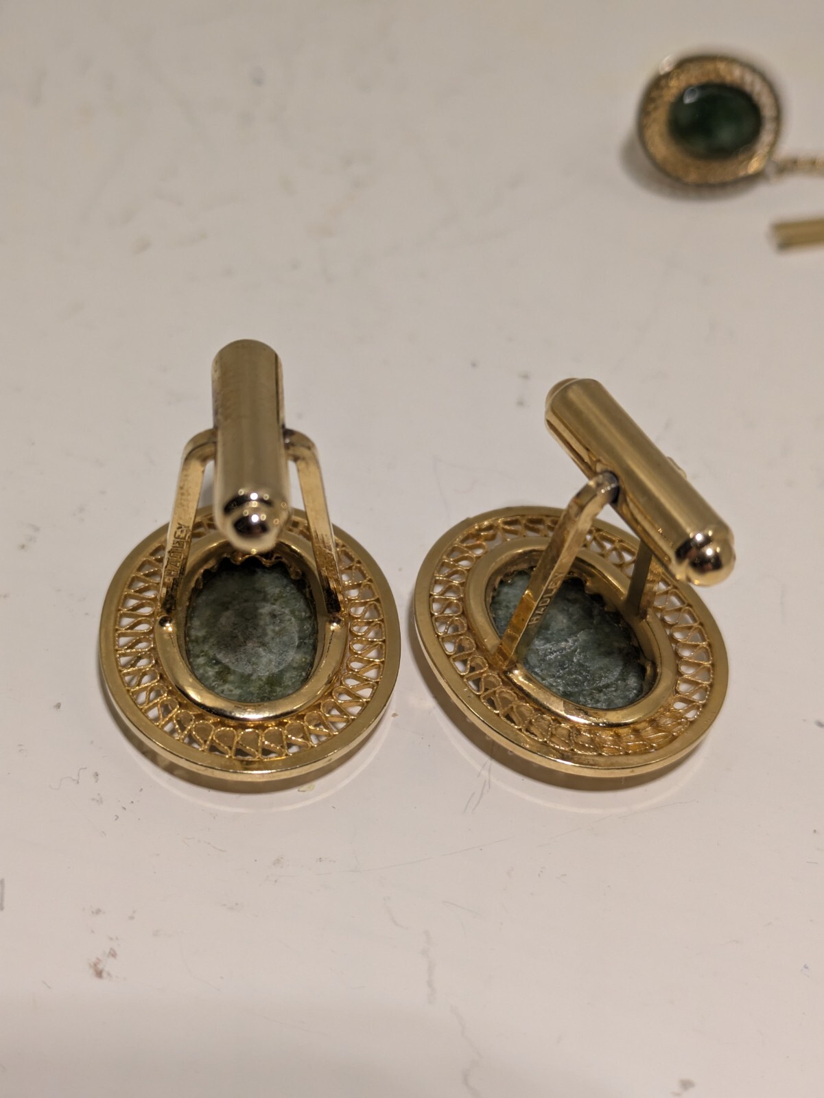 Mid-Century Hadley Cufflinks And Tie Tack Pin Green Glass Rhinestone Gold-tone