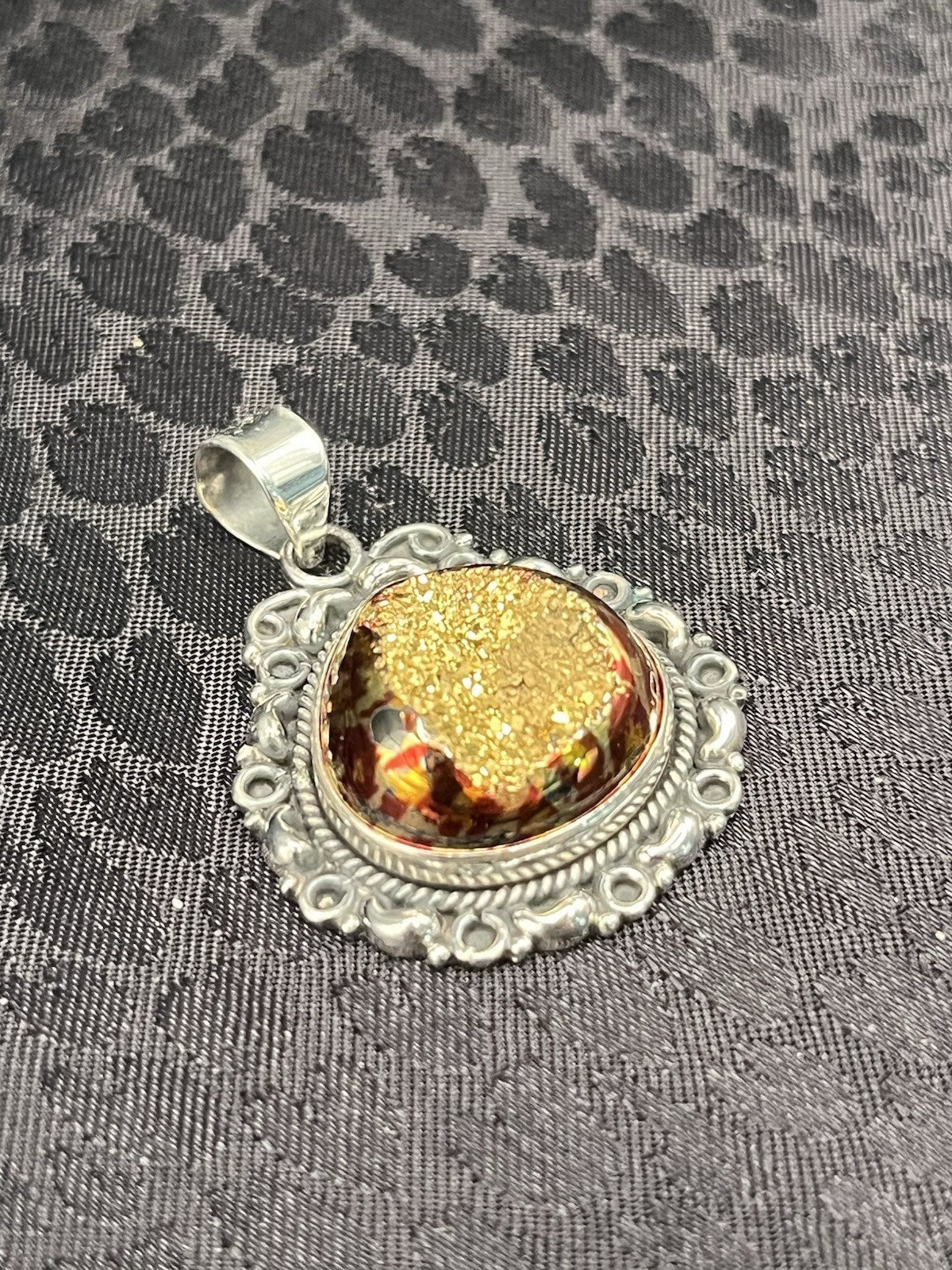 Vintage 925 Sterling Silver MCM Pendant With A Gold & Red Drusy Stone 7.3g