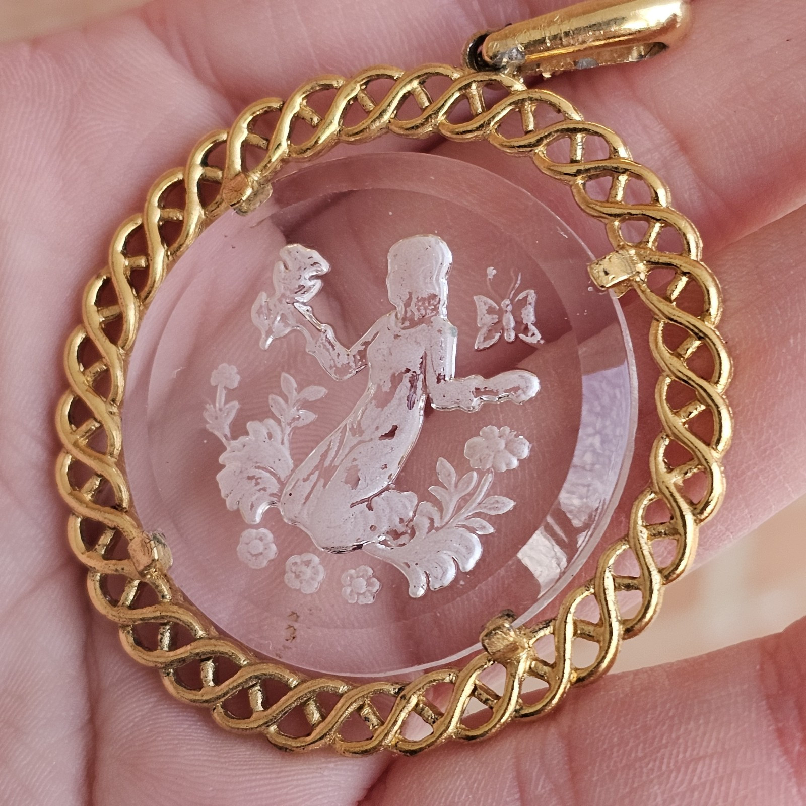 Vtg CROWN TRIFARI Carved Glass Intaglio Cameo Pendant Only Girl Flowers READ
