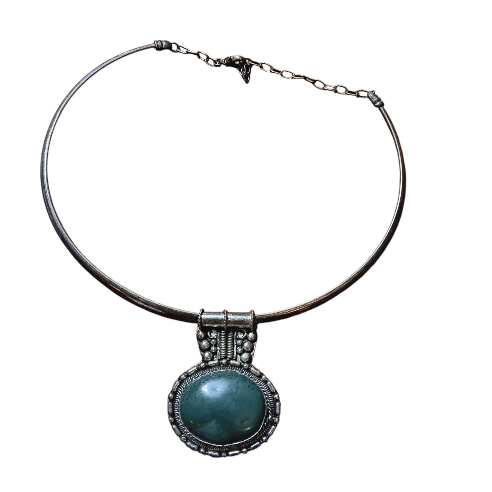 Silver Tone Necklace 14″ Boho Green Stone Pendant Earthy Nature Gemstone Wire