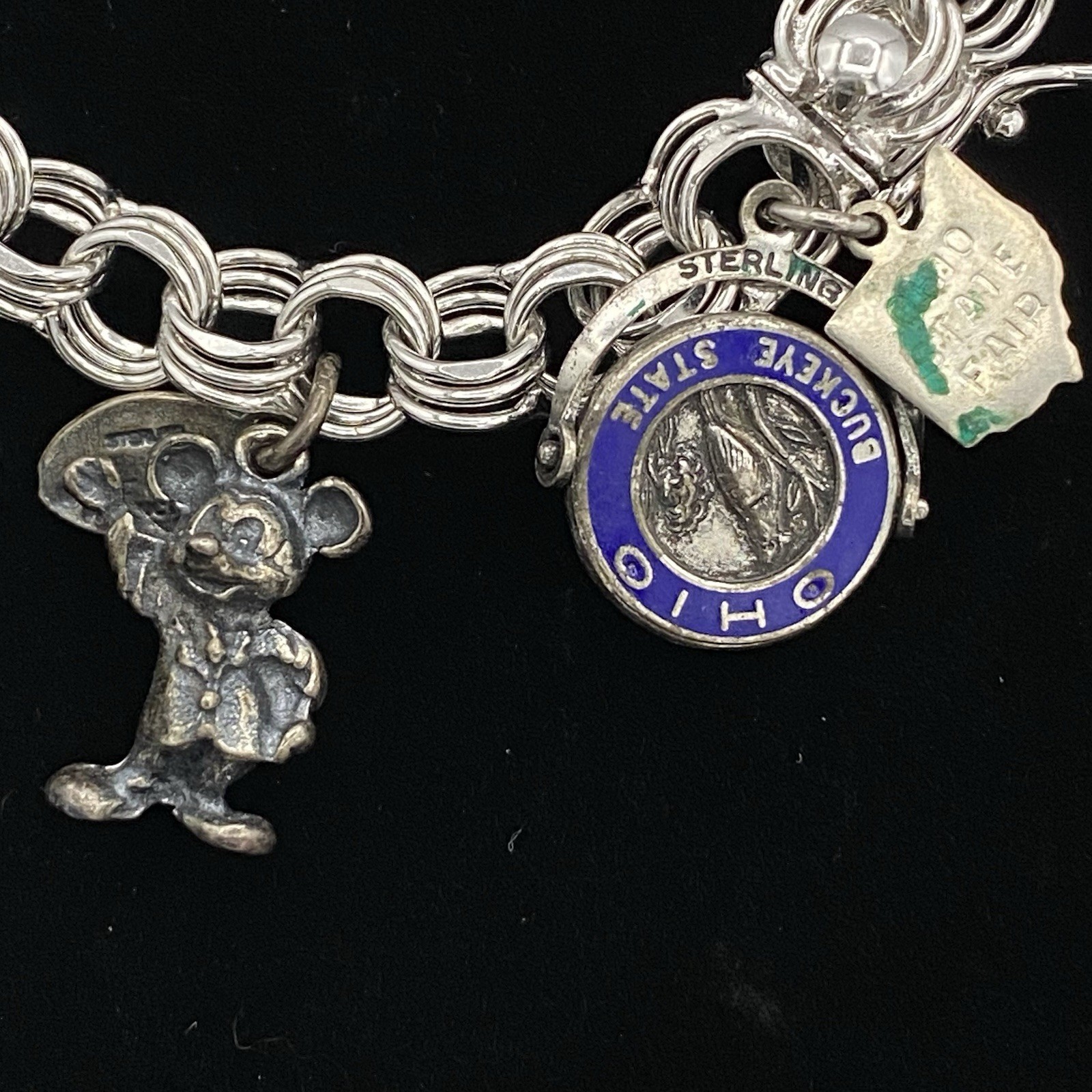 Vintage Estate Sterling Silver Charm Bracelet With 11 Sterling Silver Charms 44g