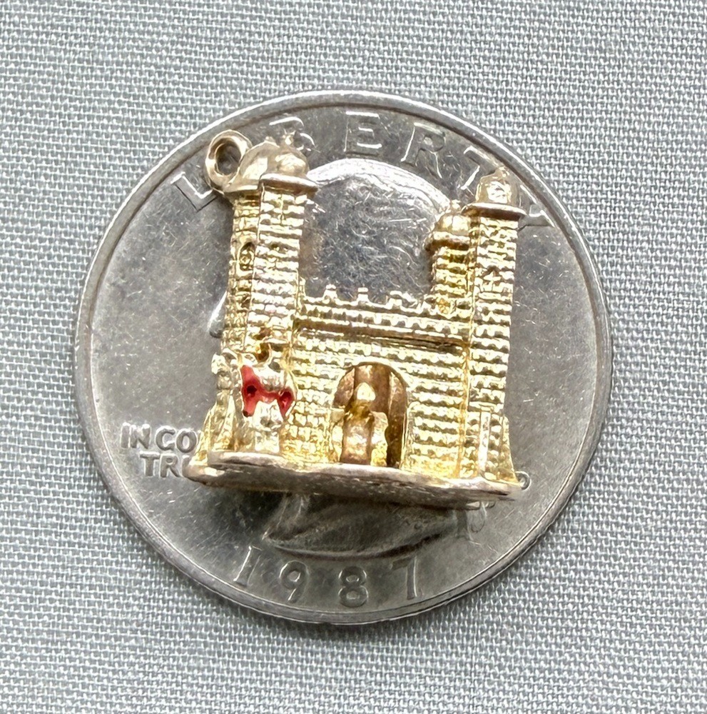 Vintage 9K Gold Tower of London Charm Fortress Cannon Beefeater England 4.2 Gr