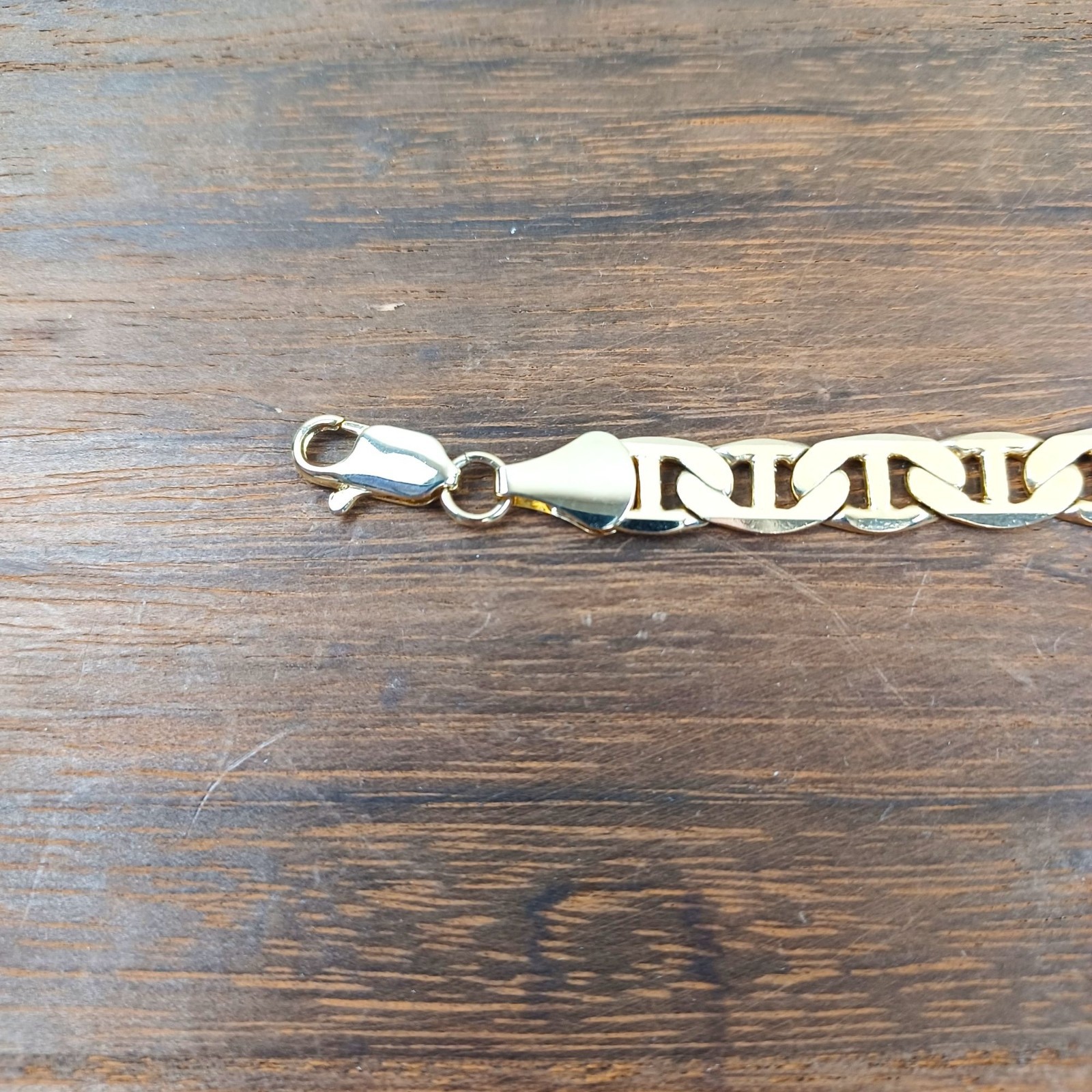 Gold-Tone Vintage Chain Link Bracelet With Lobster Claw Clasp 8 inch