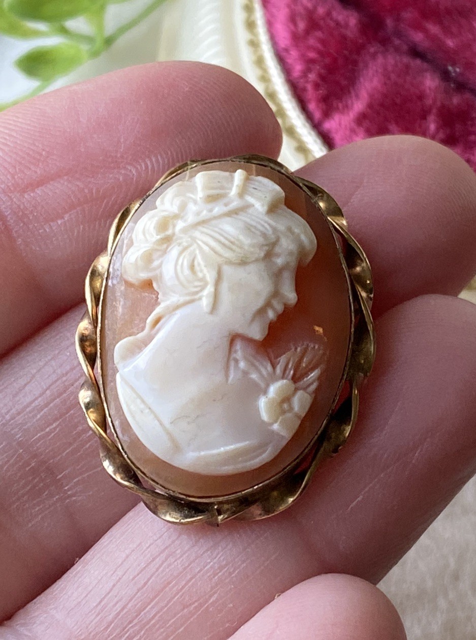 Vintage Genuine Carved Shell Cameo 12k GF Gold Filled Pin Pendant Heirloom Piece