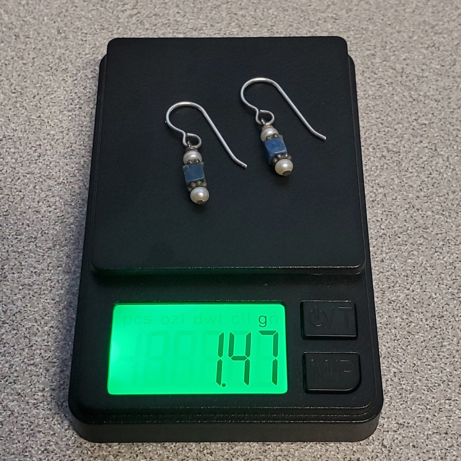 VTG Beaded Dangle Earrings 1in Drop Blue Stone Seed Pearl Silver Tone Estate