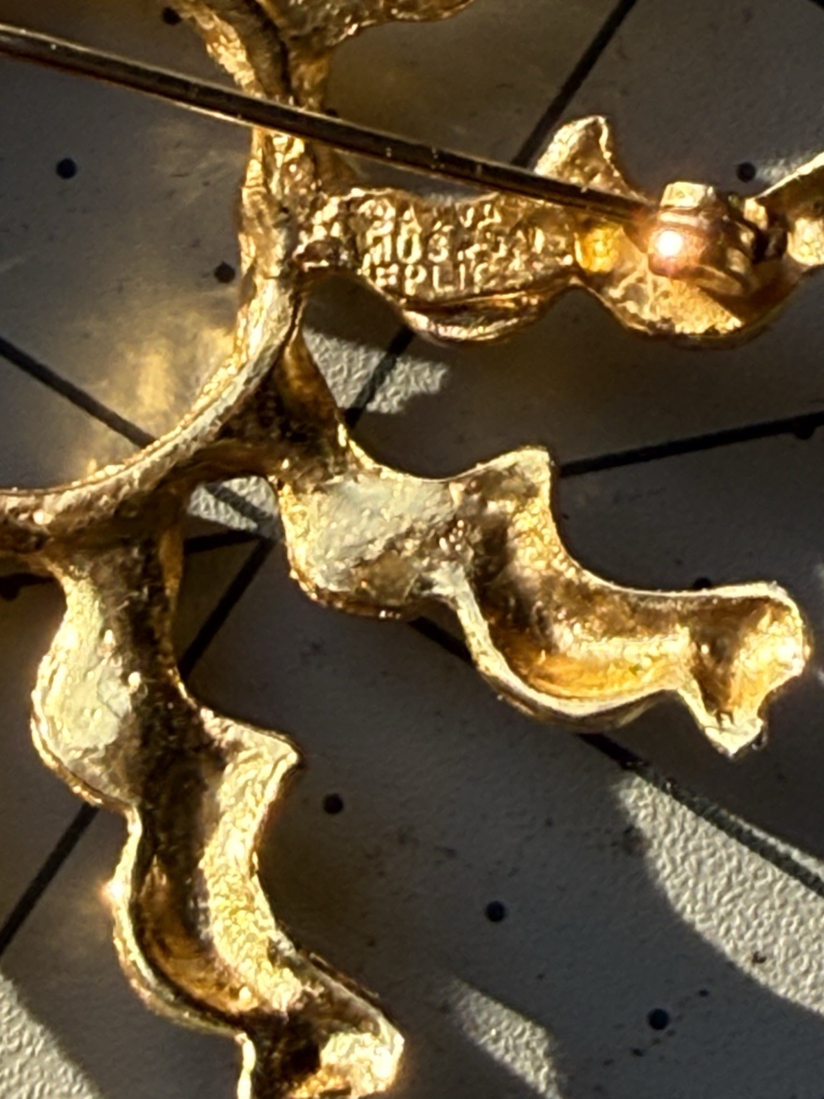 VTG Alva Museum Replica Celtic Celestial Sun Fashion Brooch, Gold-tone, Marked