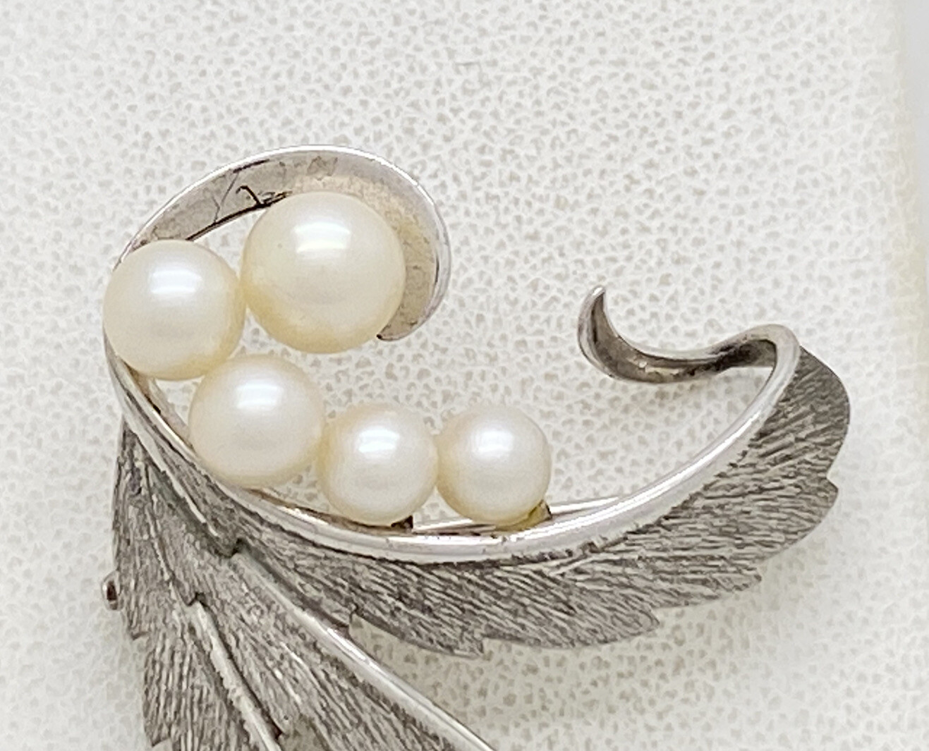 Vintage Signed Mikimoto Sterling Silver 5 Pearl Pin Brooch 4.5-6mm 1-1/8” 5g