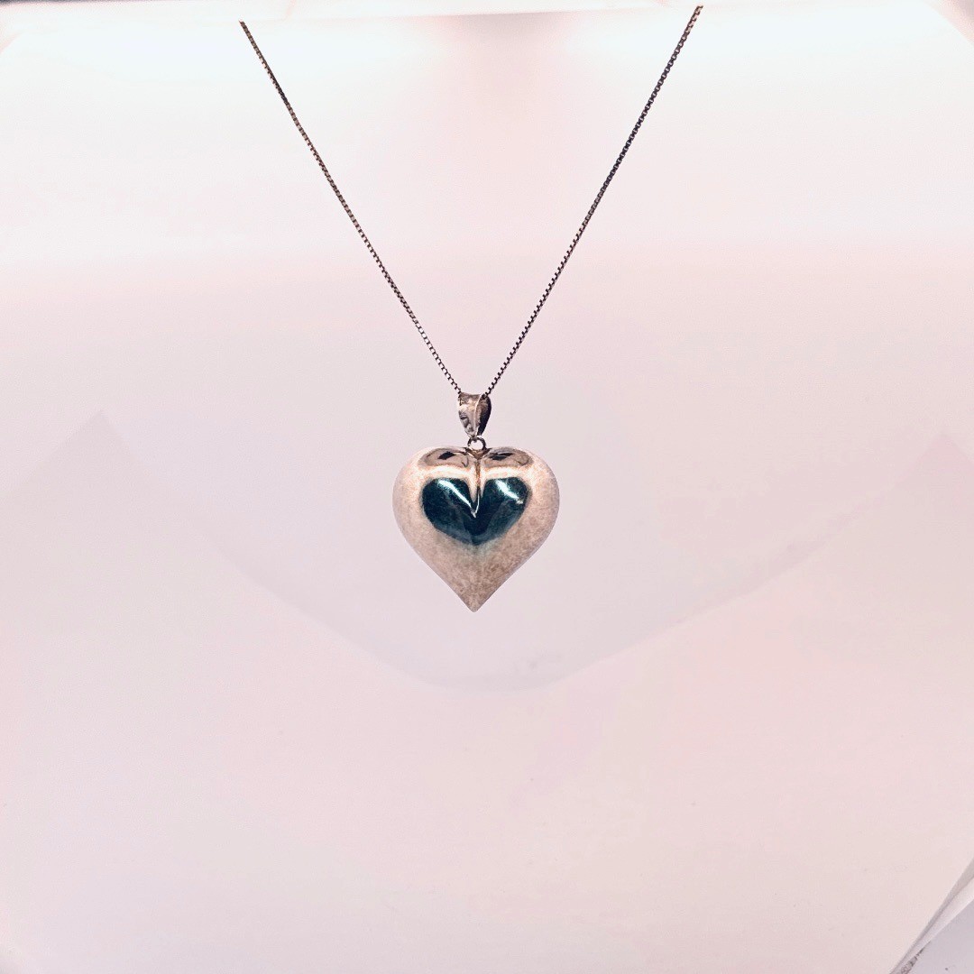 Estate 925 Sterling Silver Puff Heart Necklace 18 Inch Chain Vintage Love Boxed