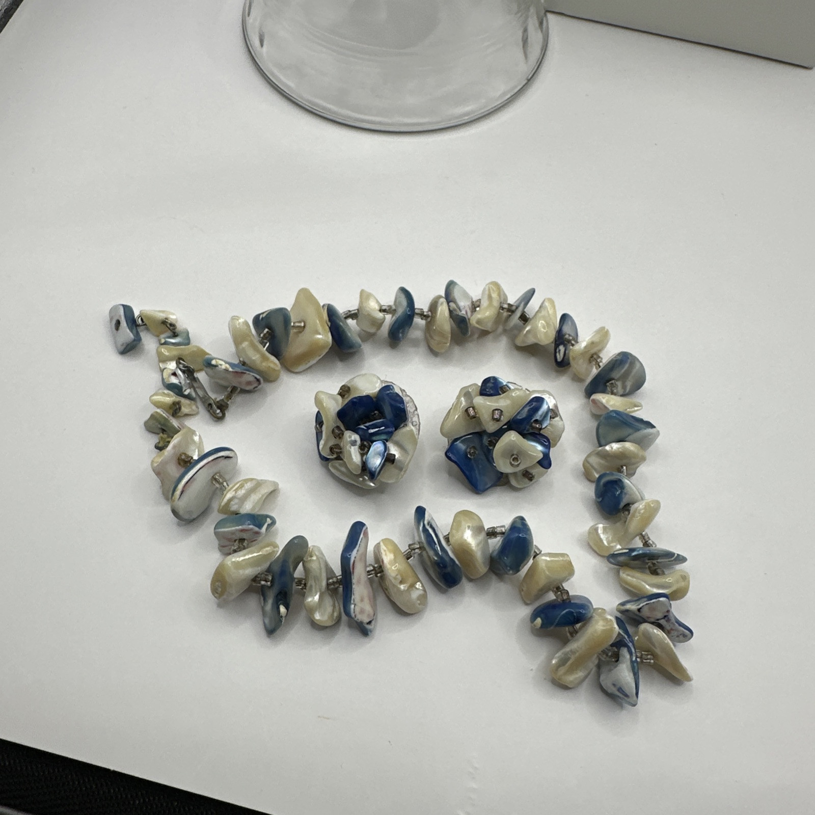 CUTE VINTAGE JAPAN SINGLE STRAND BLUE SHELL NUGGETS NECKLACE & EARRING SET