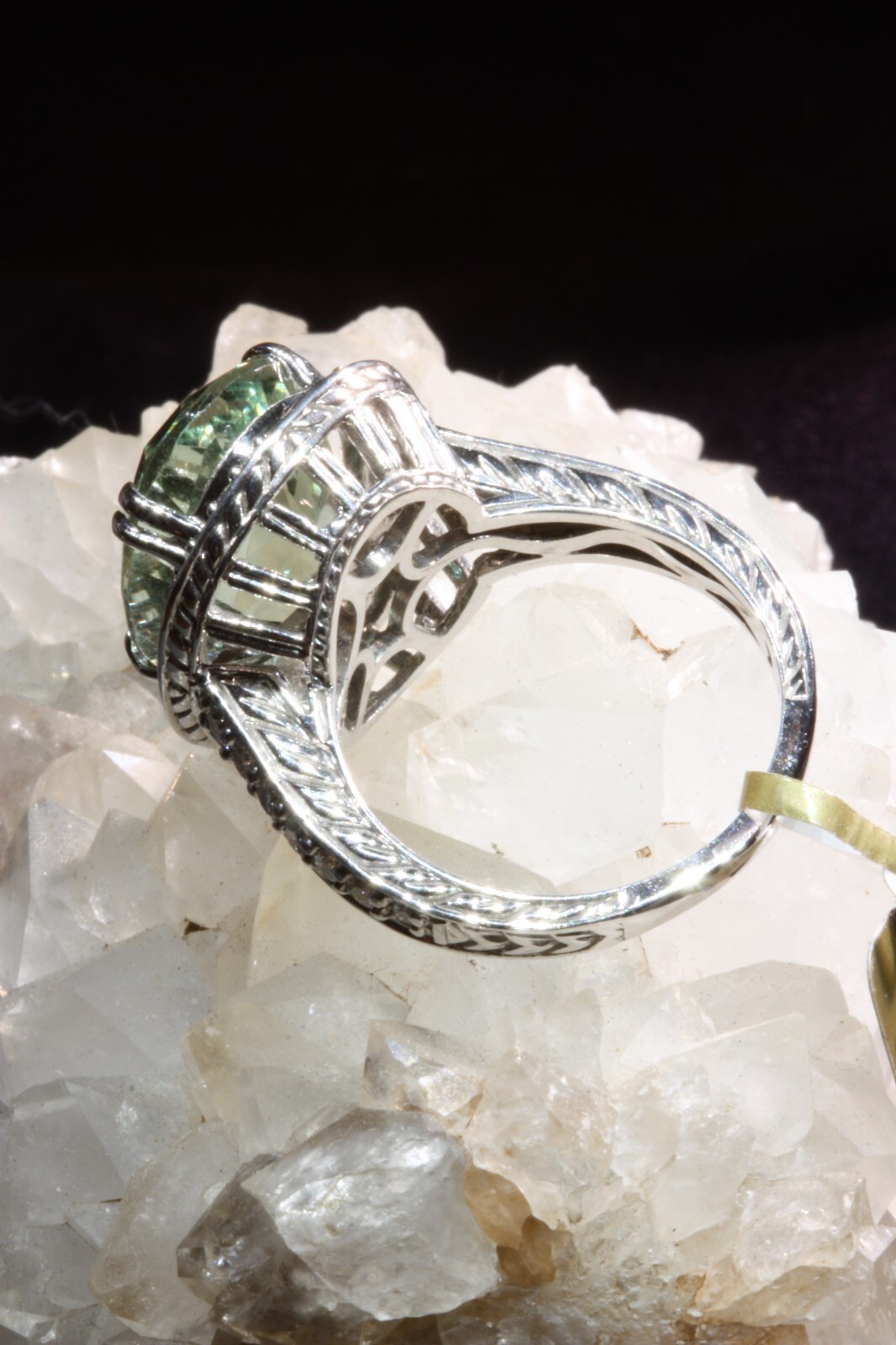 9.38ct Green Amethyst Praisiolite Cocktail Ring 14k White Gold with Diamonds