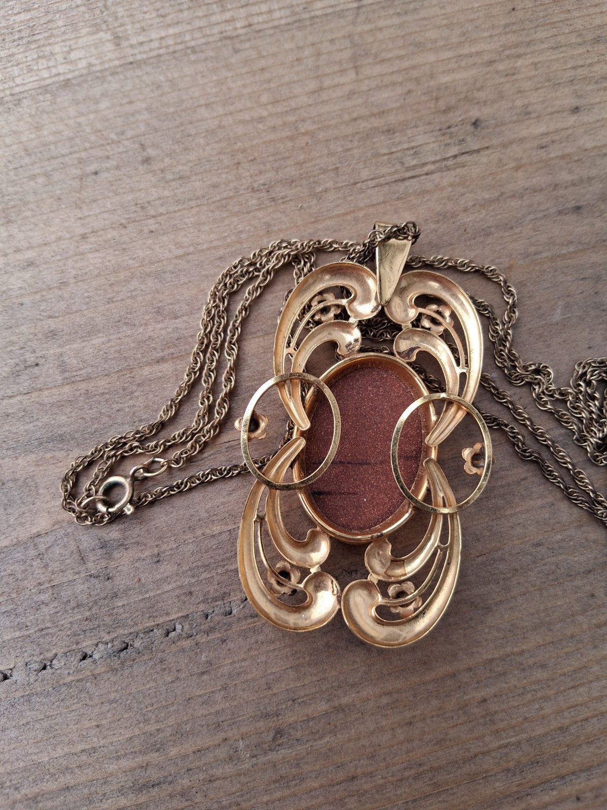 Goldstone Oval Cabochon Necklace Retro Geometric Pendant 1/20 14k Gf 26″ Chain