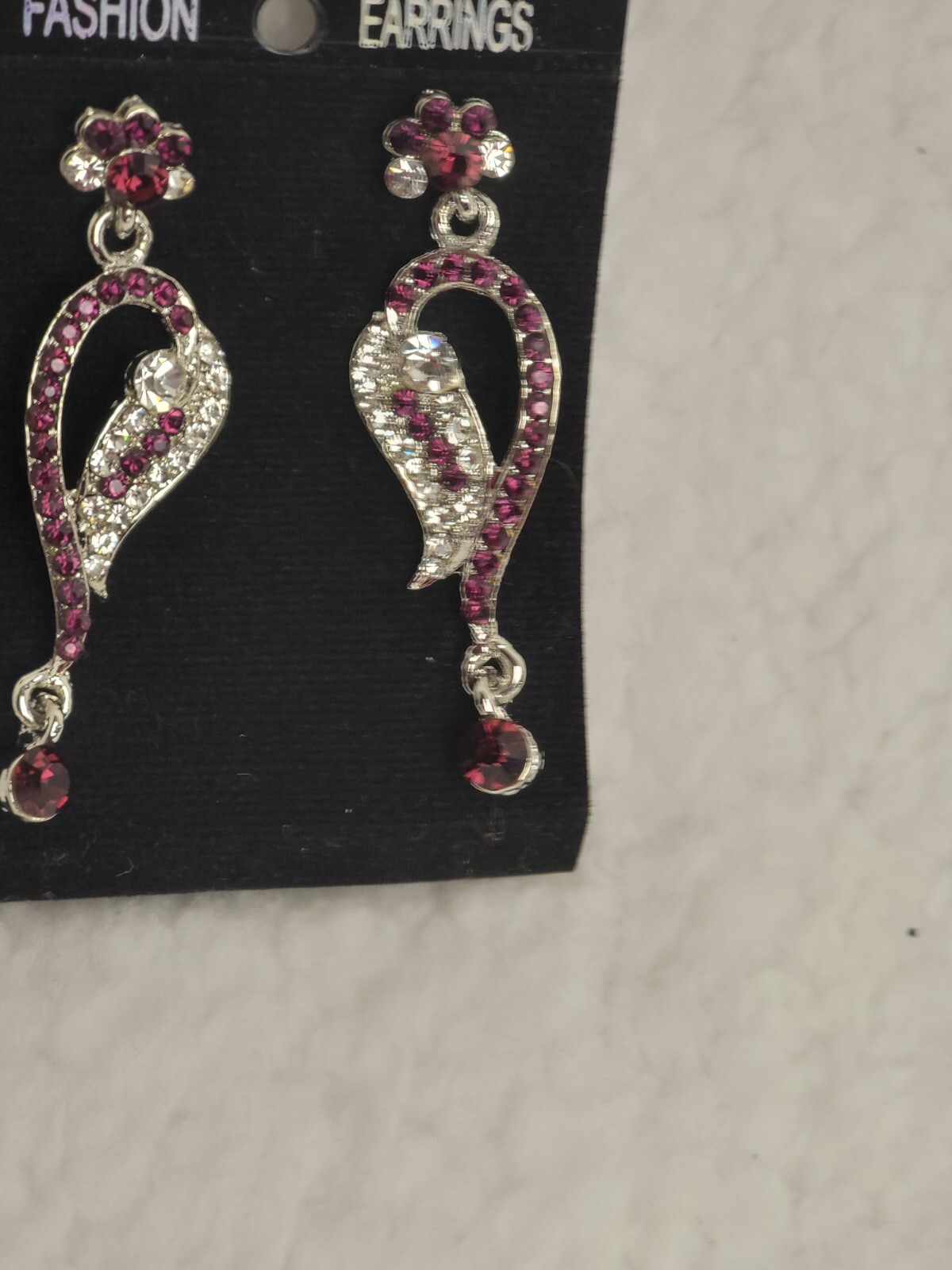 PYROPE GARNET vintage elegance. Shimmering earrings!